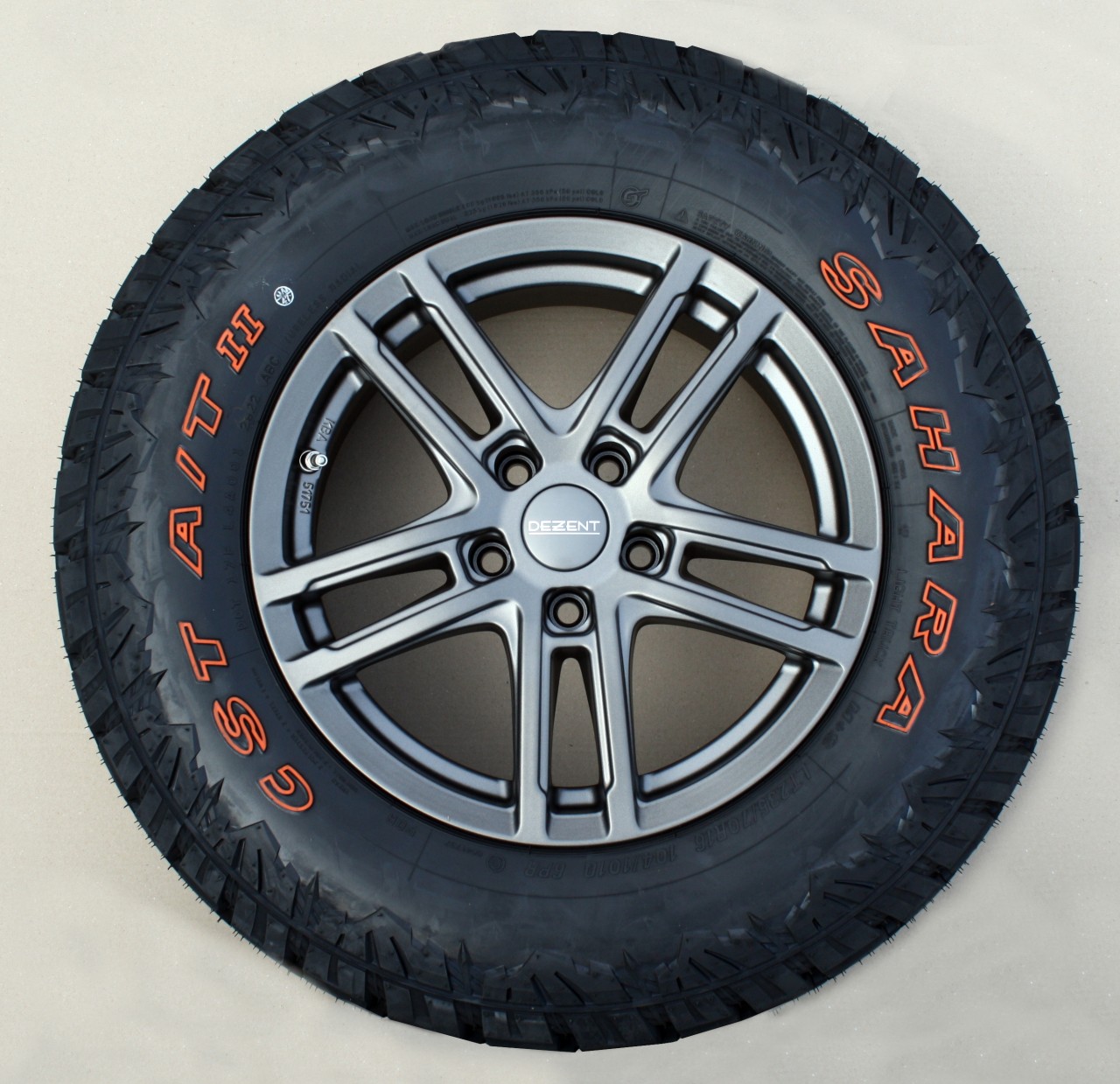 Rezervní kolo 235/70R16, 104/101Q T/A KO2 BF Sahara Offroad - 7.0Jx16H2, hliníkový disk DEZENT ET35