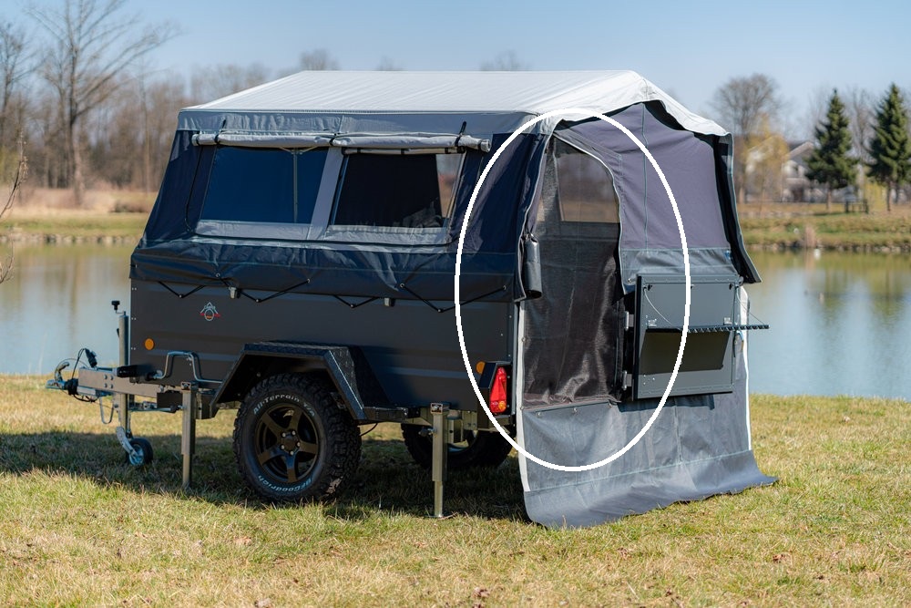 Moskytiéra - Síť proti Hmyzu do Dveří Rozkladacího přívěsu CAMPER 2.0