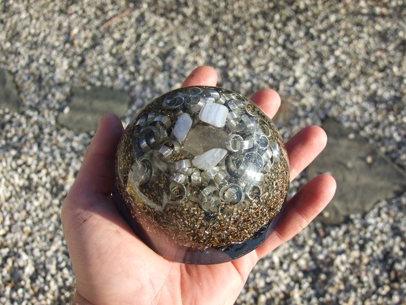 orgonit =700= chalcedonový