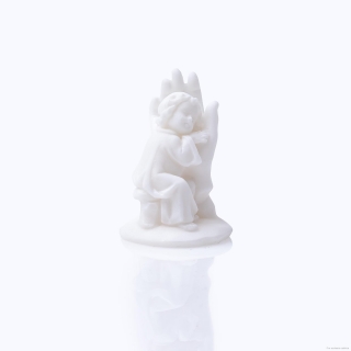 Dítě v Boží ruce - soška 5,5 cm (alabastr)