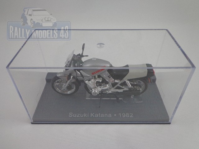 1/24 Suzuki Katana - 1982