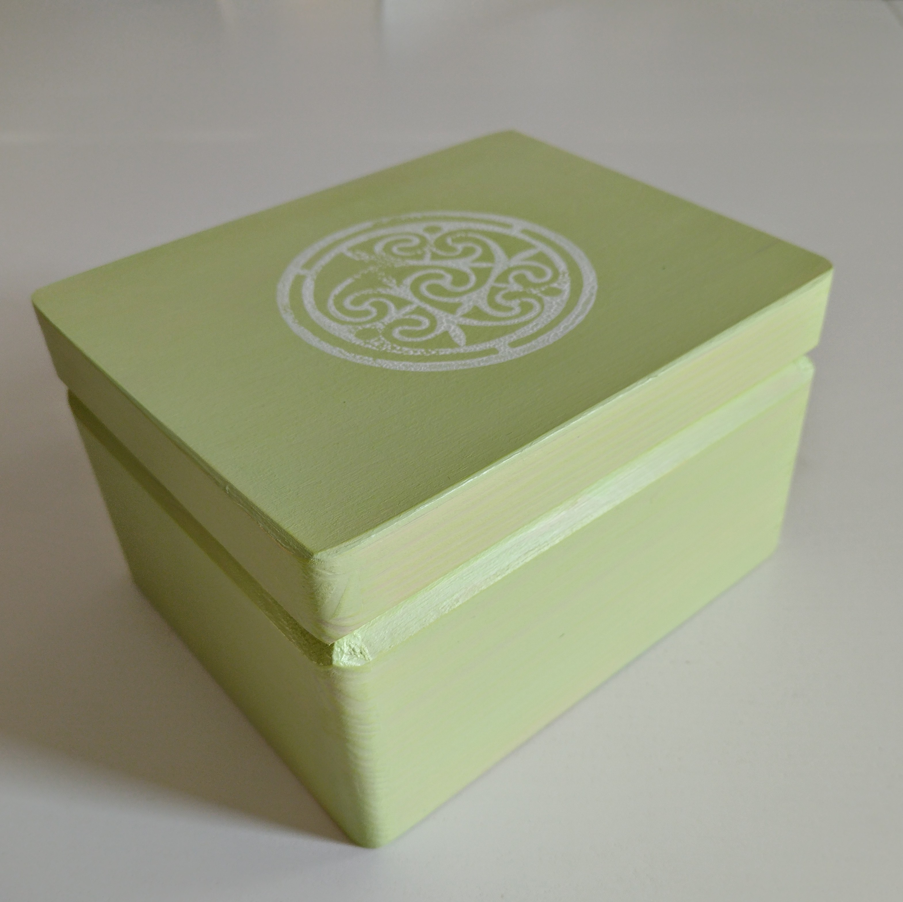1.2 Krabička - Zelená, s ornamentem