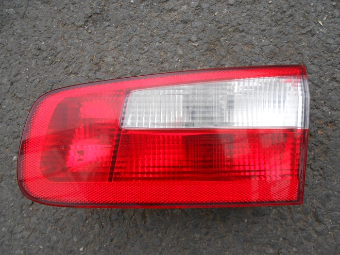 8200002476 Pravé zadní světlo vnitřní strana Renault Laguna II 2001-2005
