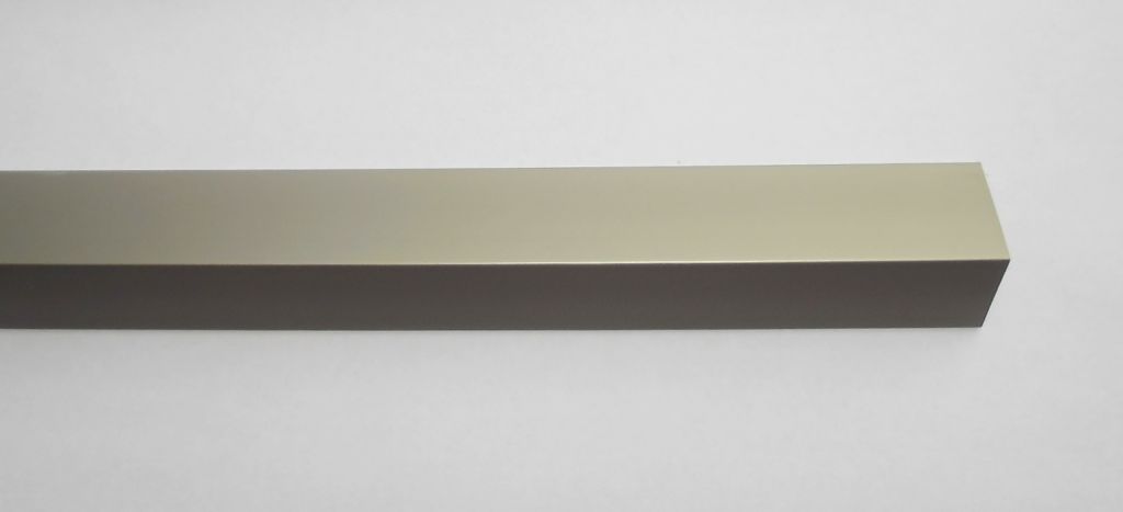 Hliníkový rohový profil 20x20x2500 světlá bronz