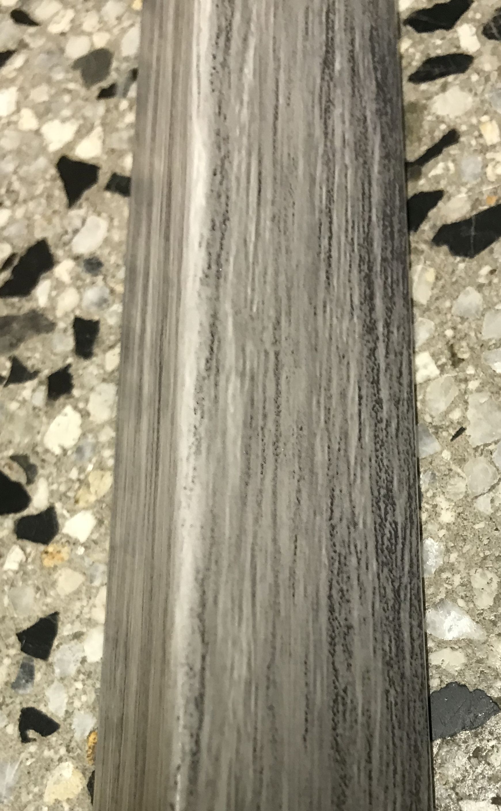 Ochranný roh  25x25x2750 mm PVC F16  jasan šedý