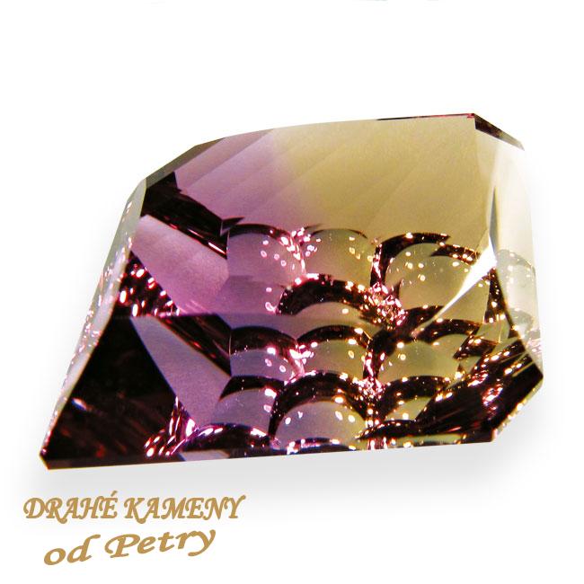 Ametrín z Bolívie 19x17mm Váha: 29.73ct