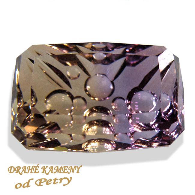 Ametrín z Bolívie 17x11mm Váha: 12.68ct