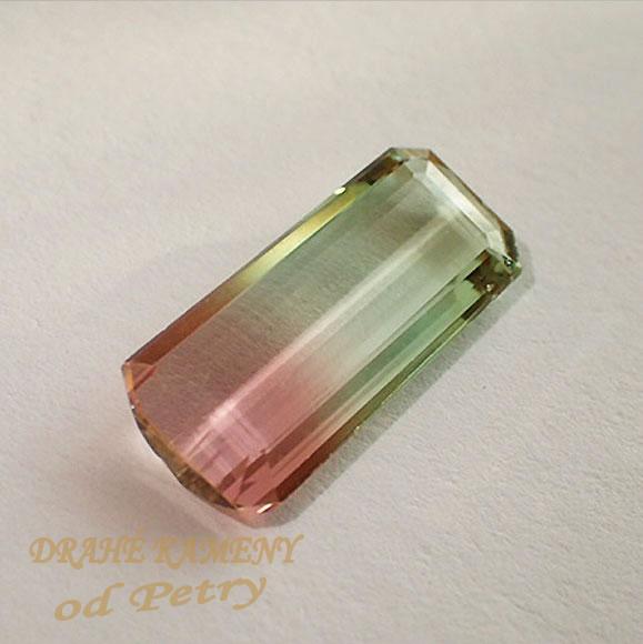  Elbait (turmalín) z Brazílie 18x8mm Váha: 4.85ct