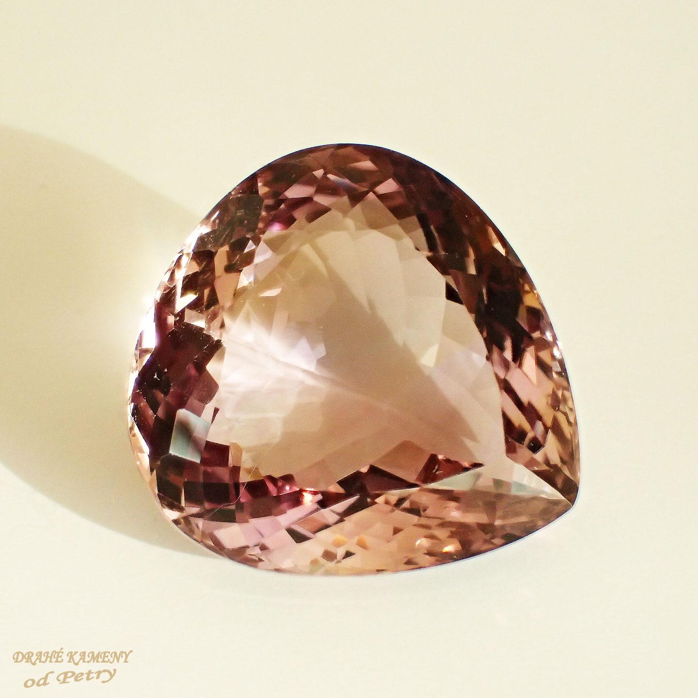 Ametrín z Bolívie 22x20x12mm Váha: 29,81ct