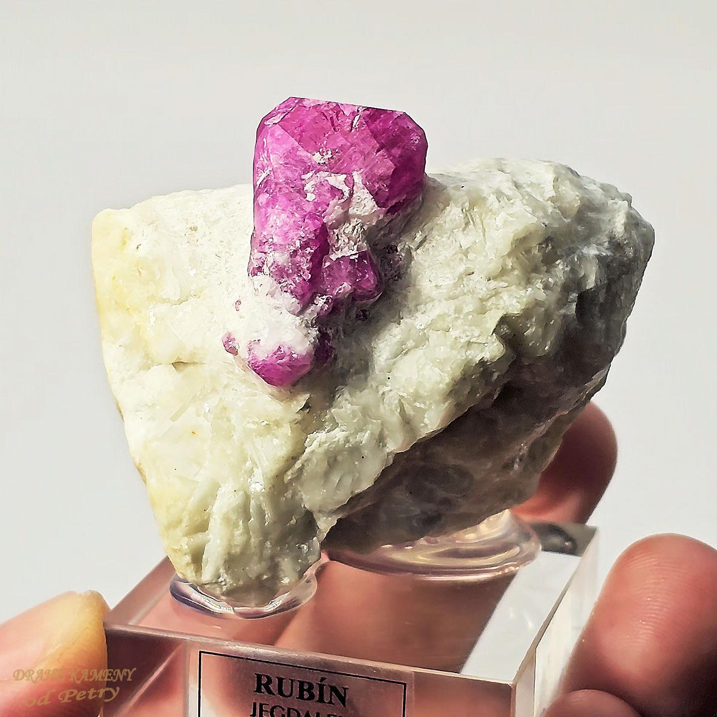 Rubín z Afghánistánu 49X53mm, krystal: 26x16mm