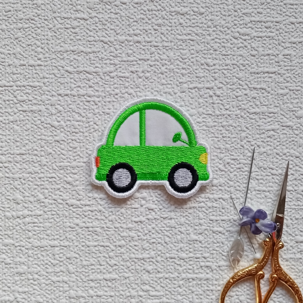 Aplikace mini autíčko neon
