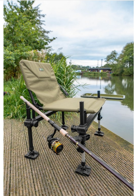 _vyr_8625Screenshot-2023-05-10-at-17-05-03-S23-Accessory-Chair---Compact---CarpCentrum.png