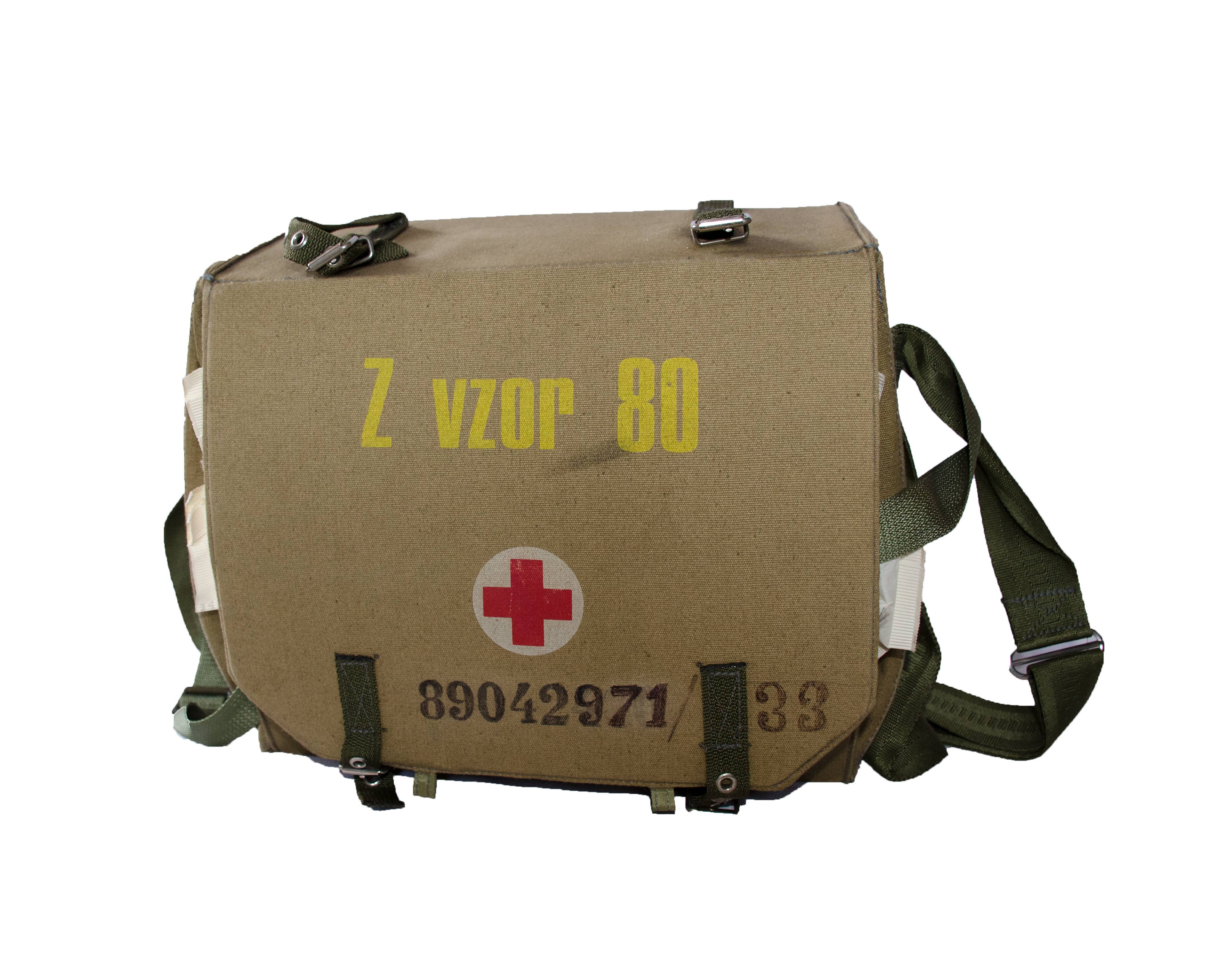 Lékárnička vzor 80 , vybavená