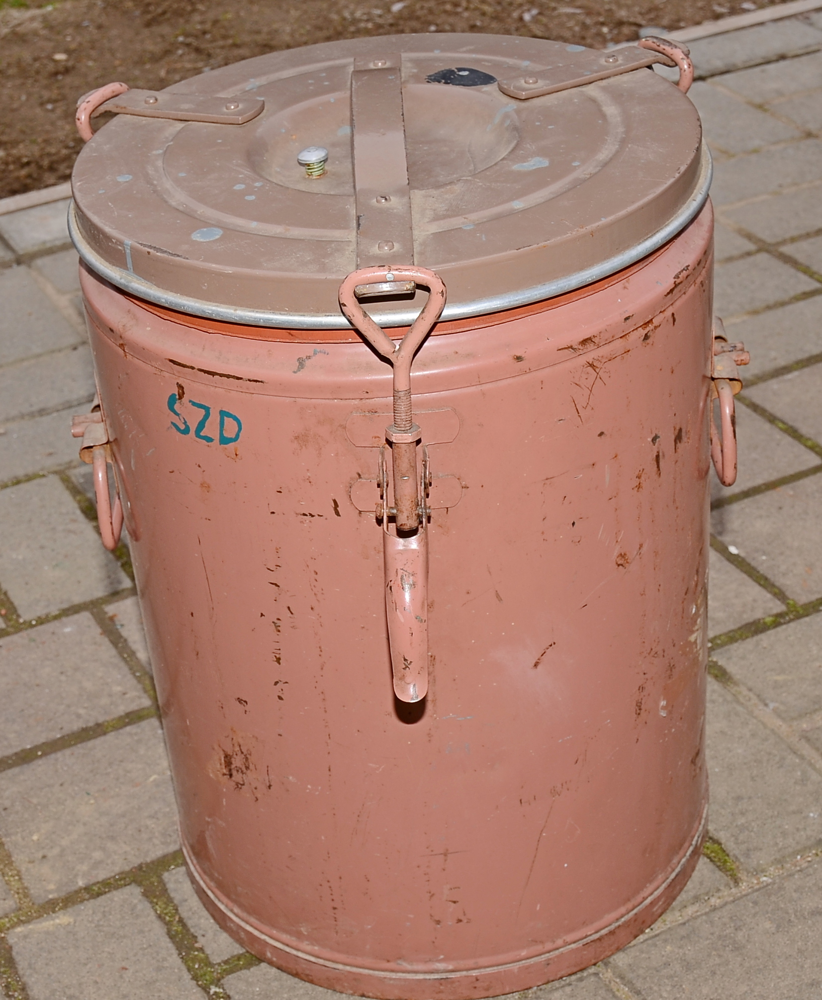 Várnice, TERMOS 20l hnědá