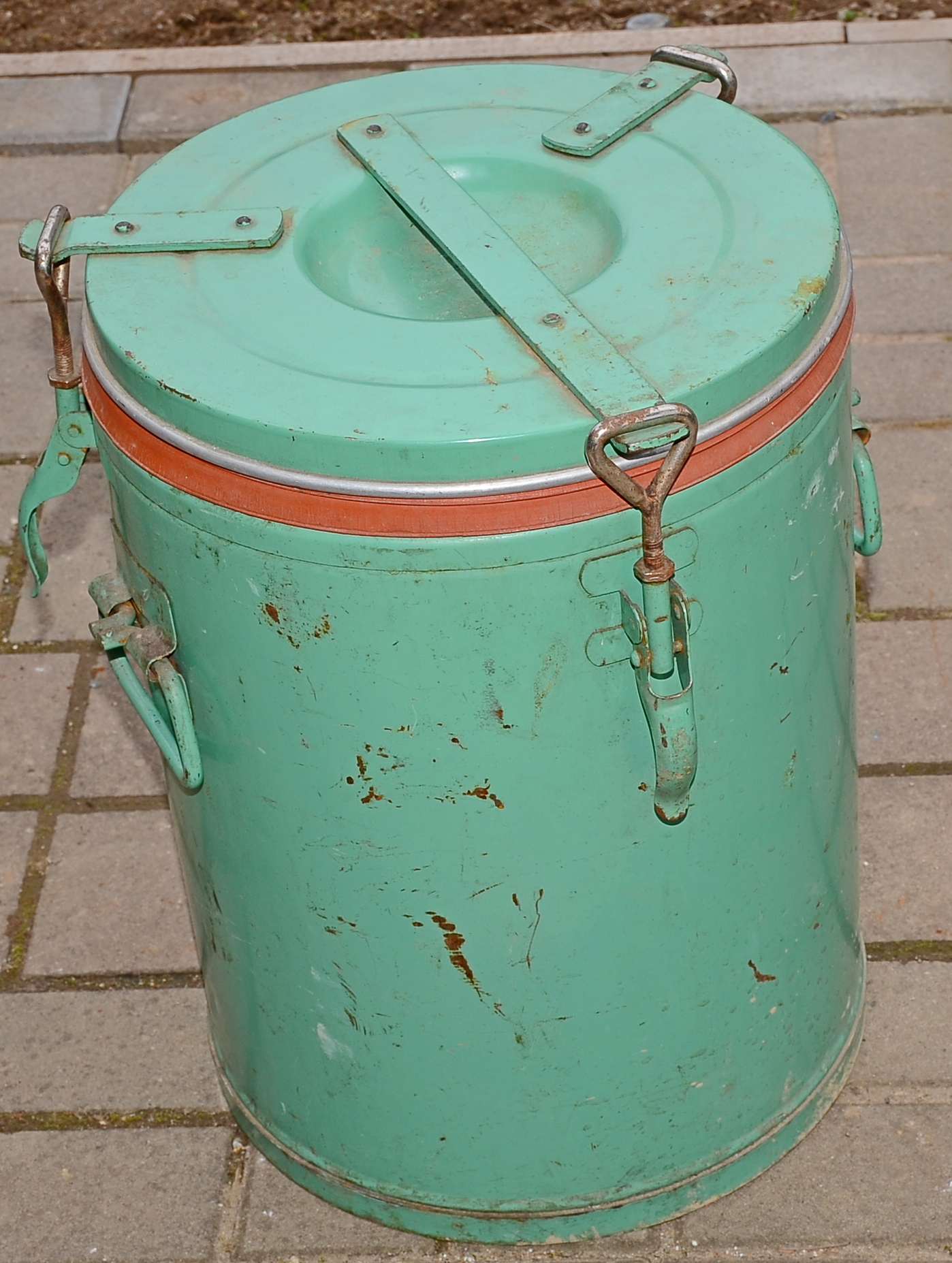 Várnice, TERMOS 20l zelená