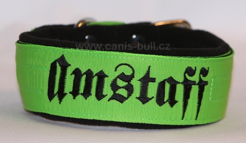 Obojek Amstaff š.4cm sv.zelený,černé písmo+černý fleece