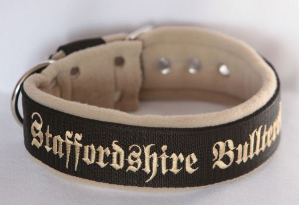 Obojek Staffordshire Bullterrier š.4cm černý+béžový fleece