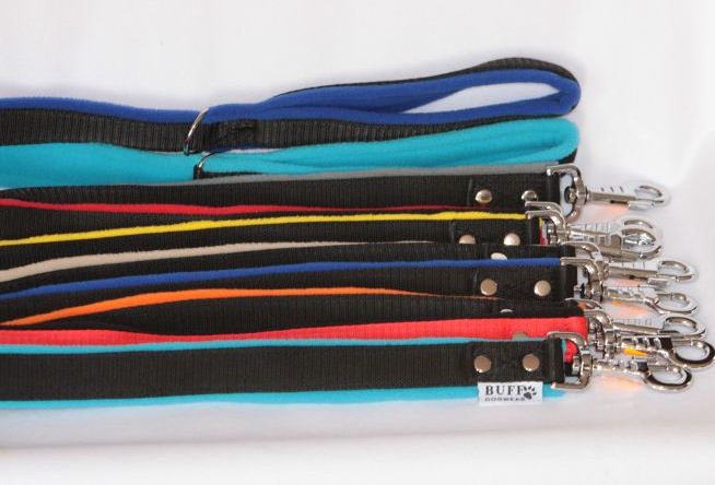 Vodítko š.2,5cm + fleece, klasická karabiny (260 kg)(různé barvy)