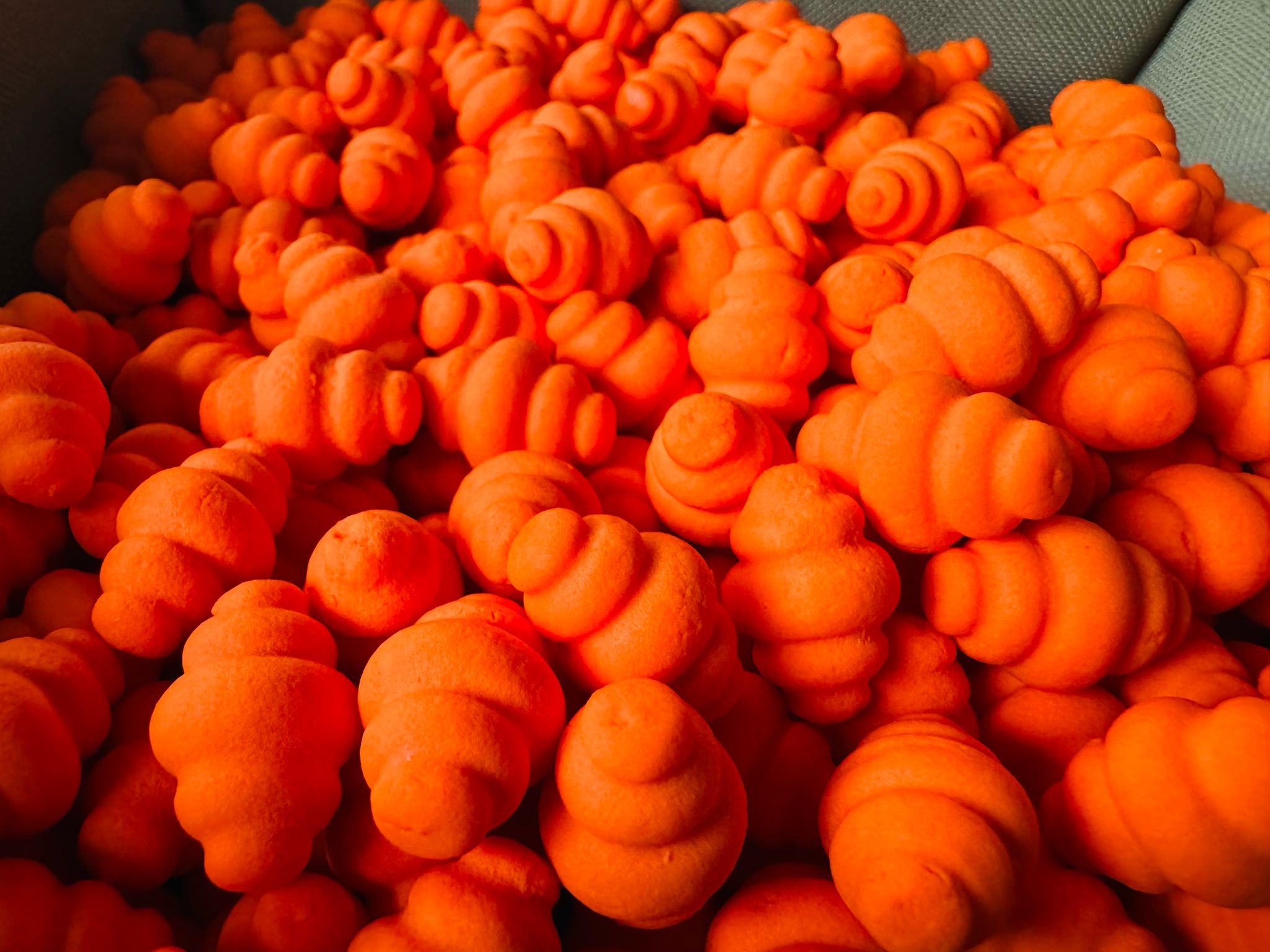 Larva POP UP - JAVOR POMERANČ