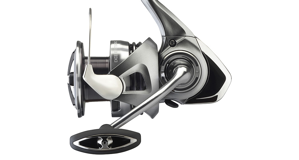 Naviják Daiwa 23 Exceler LT  2500