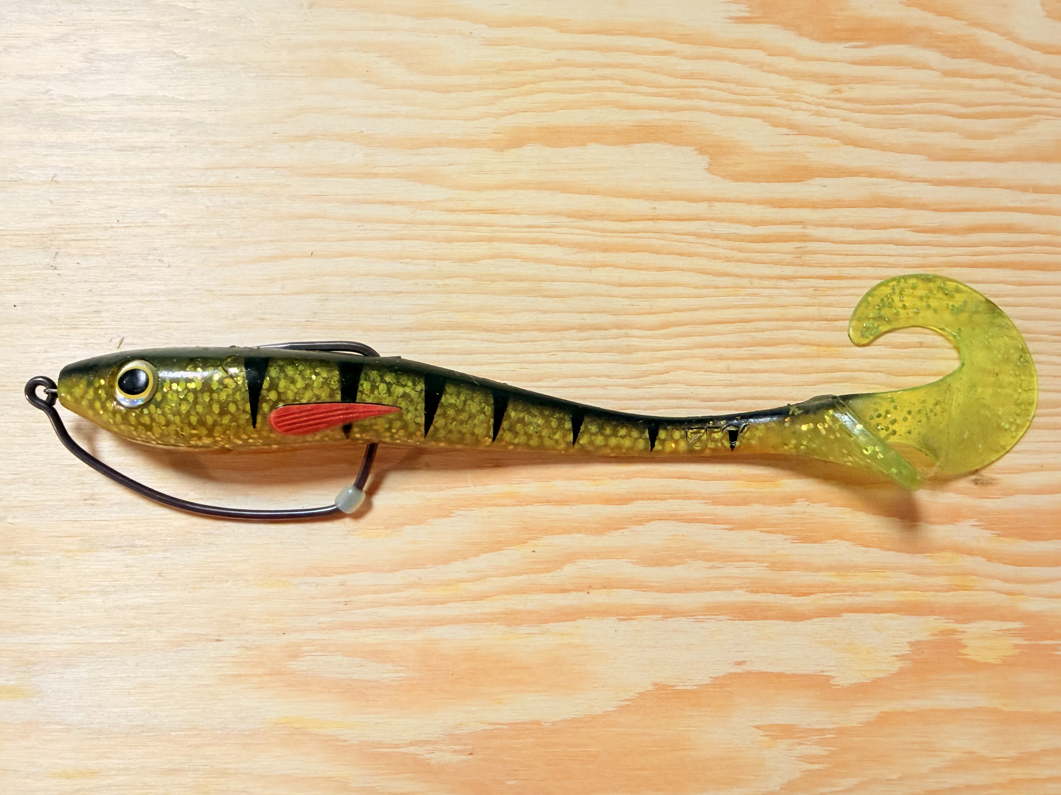 GUMOVÁ NÁSTRAHA ZECK BUTCHER 19CM S OFFSETOVÝM HÁČKEM