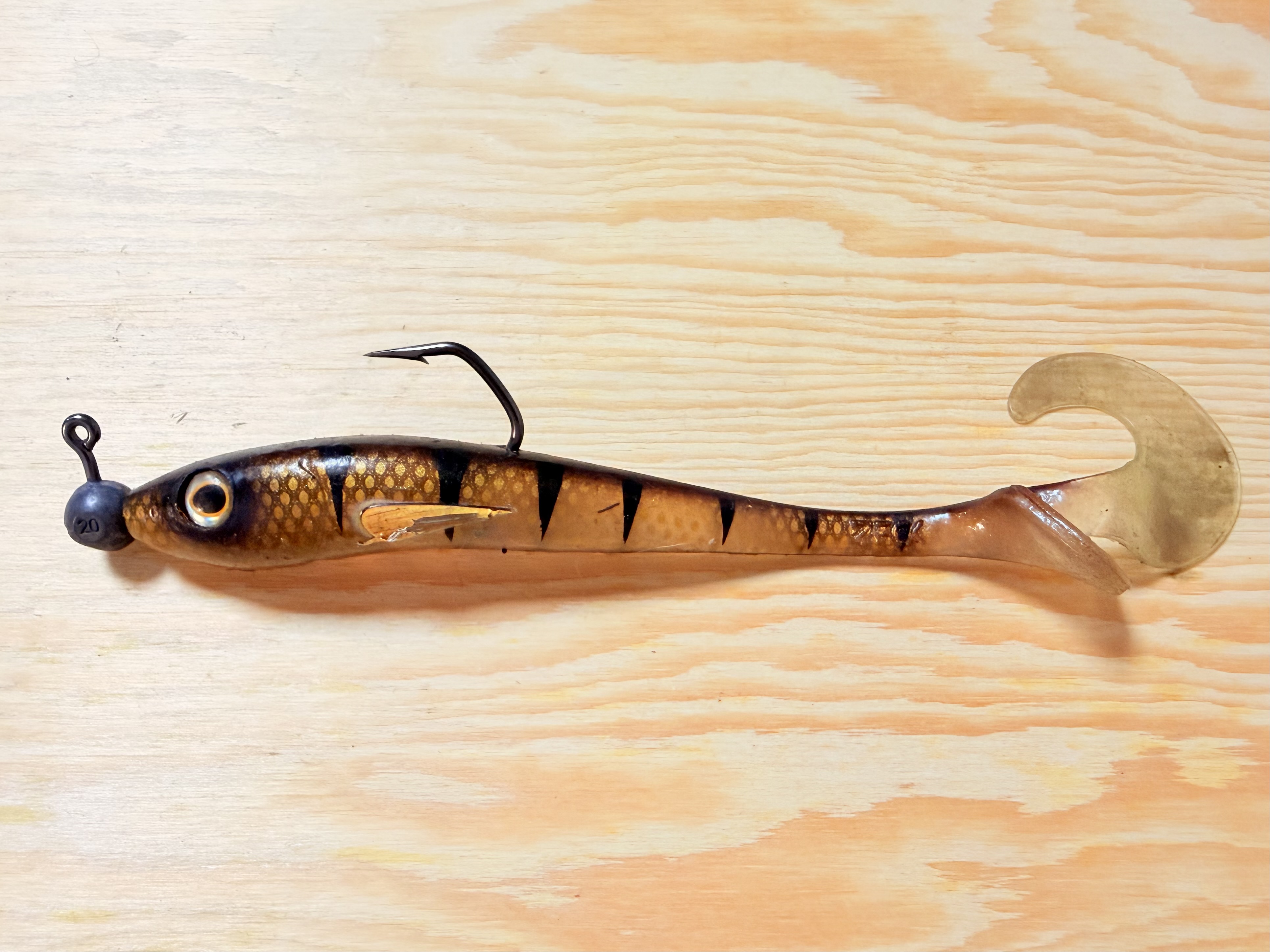 GUMOVÁ NÁSTRAHA ZECK BUTCHER 19CM S JIGOVOU HLAVIČKOU