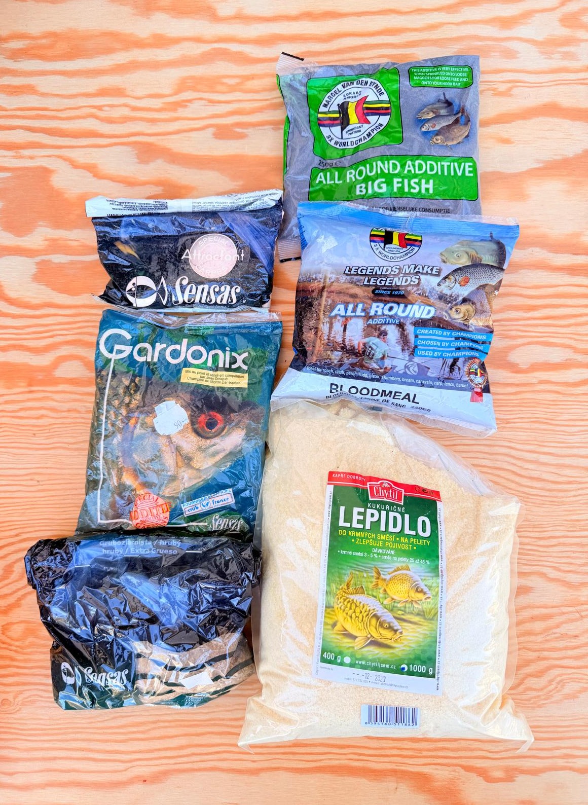 SET SYPKÝCH PŘÍSAD DO FEEDEROVÉHO KRMENÍ