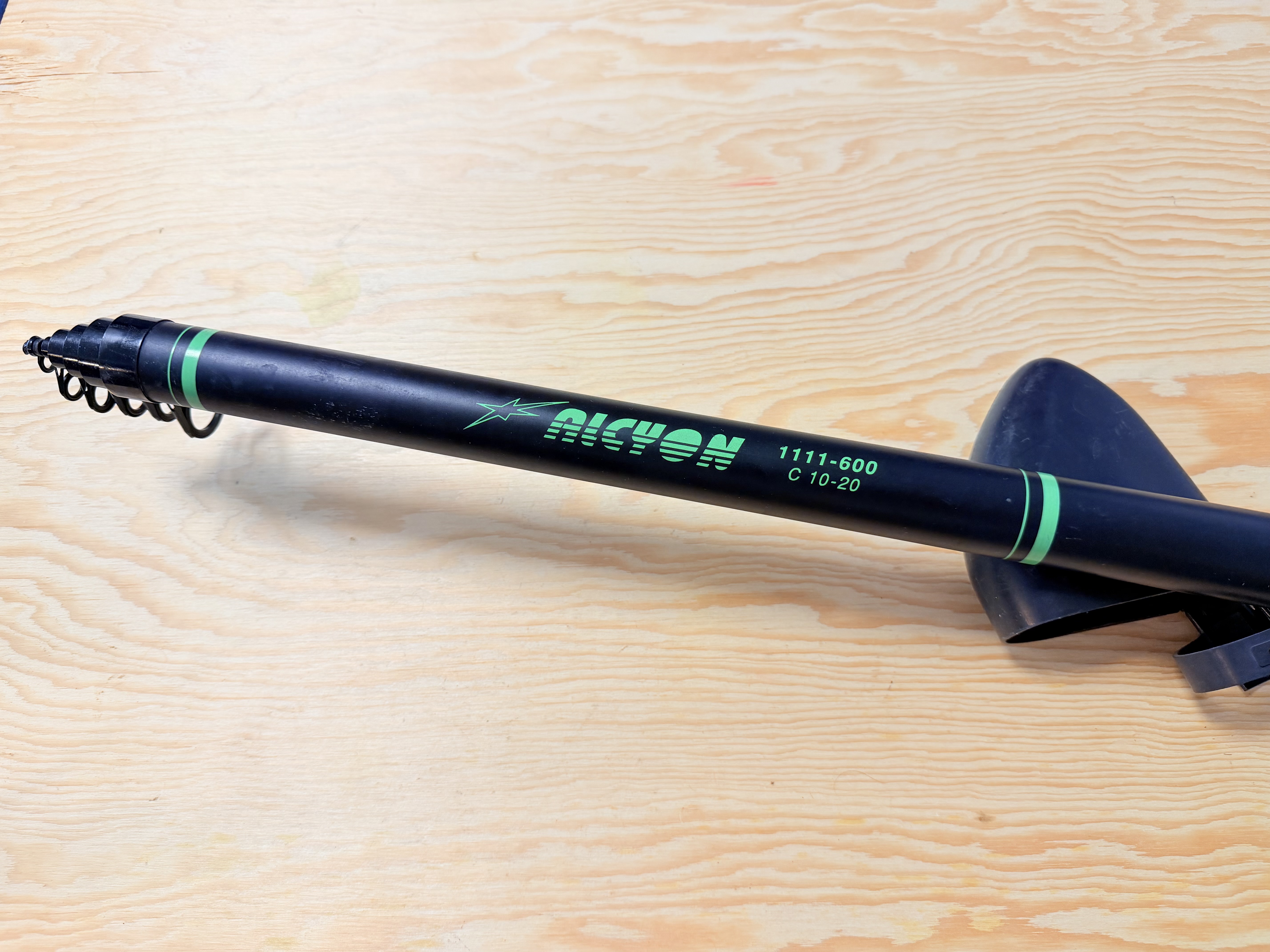 PLAVAČKOVÝ PRUT ALCYON 600 / 6,0 m / 10-20 g 