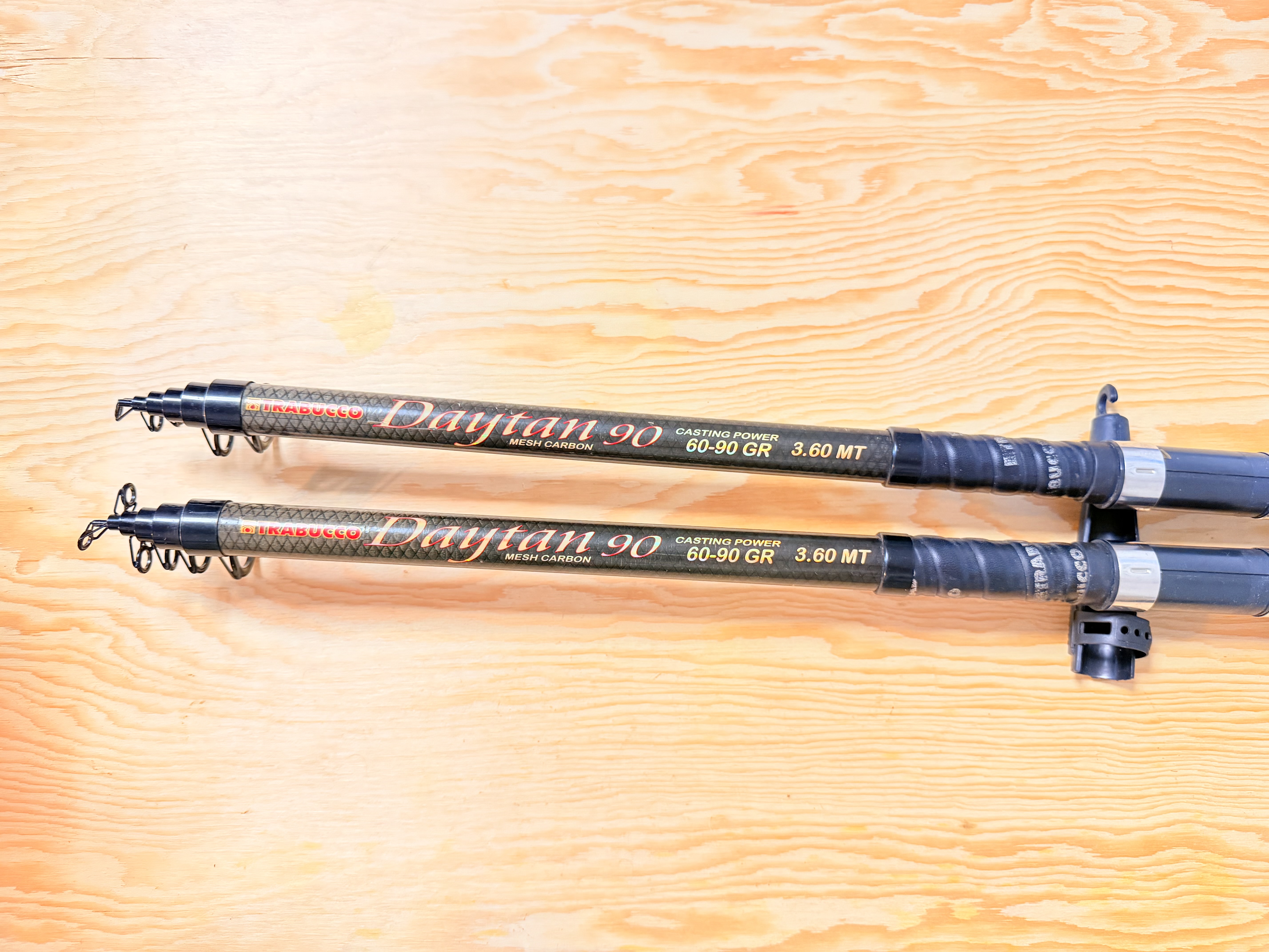 2 TELESKOPICKÉ PRUTY TRABUCCO DAYTAN 90 / 3,60 m / 60-90 g 