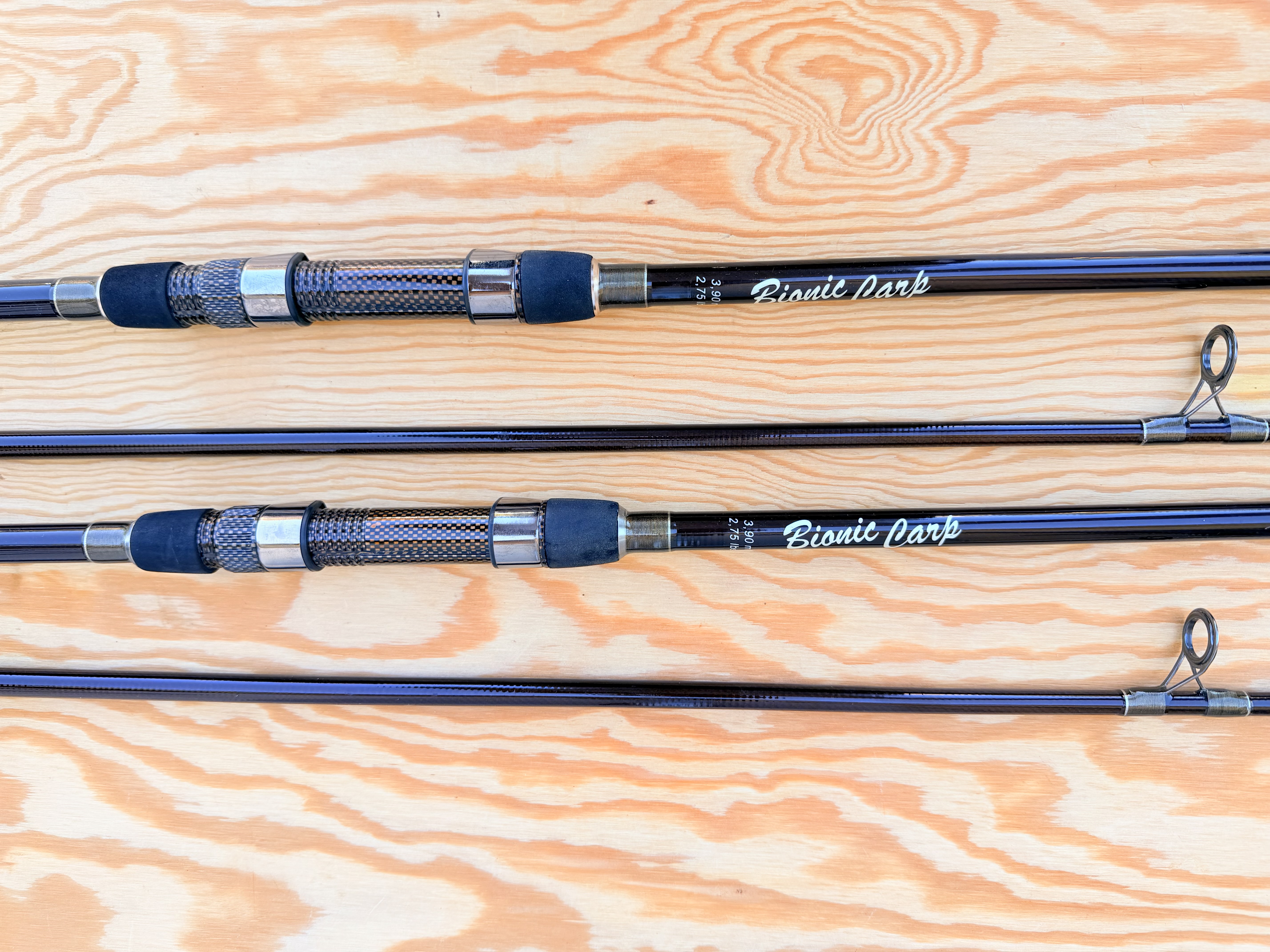 2 KAPROVÉ DVOUDÍLNÉ PRUTY SAENGER BIONIC CARP / 3,90 m / 2,75 lb