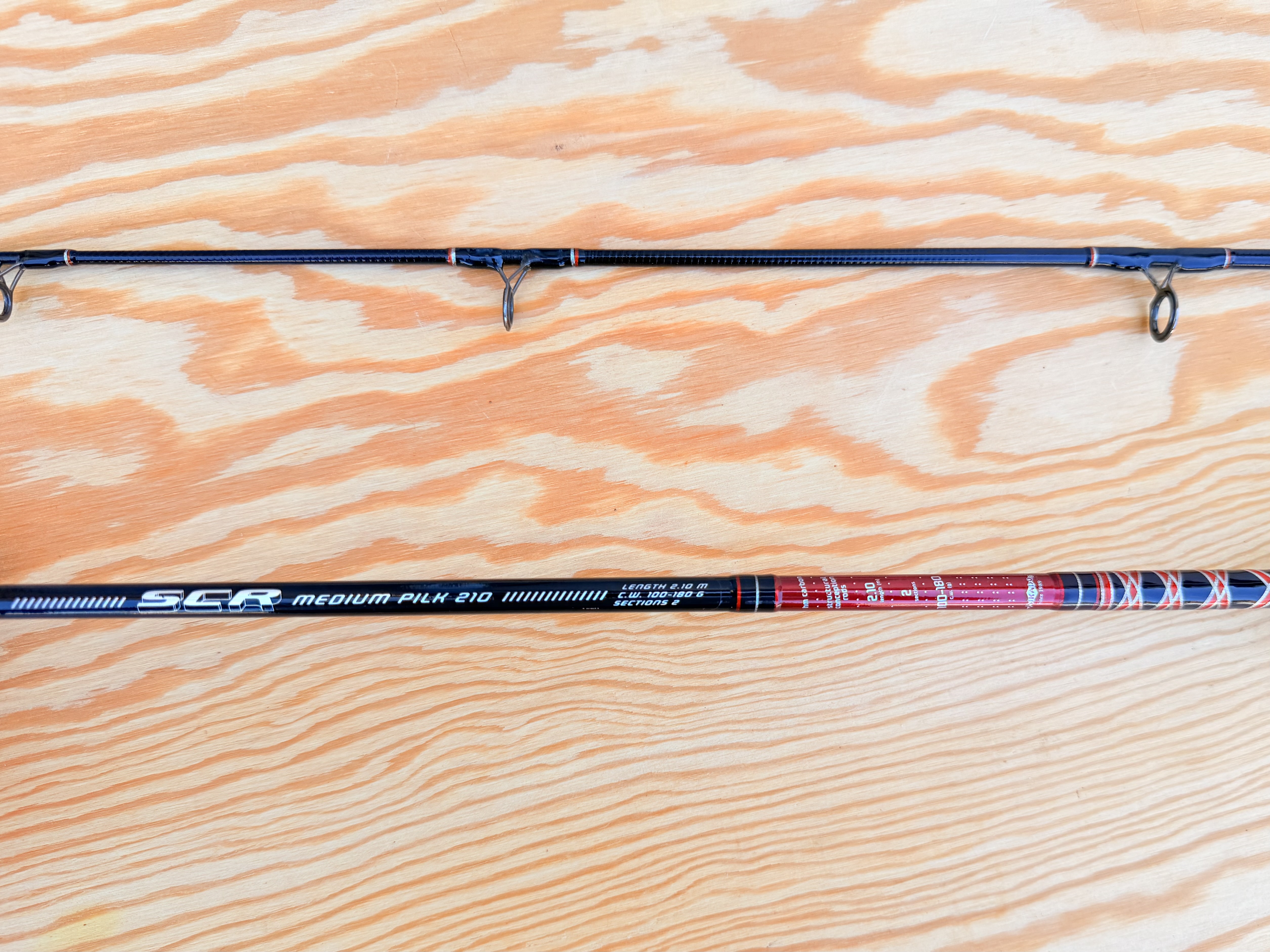 SUMCOVÝ / MOŘSKÝ PRUT MIKADO SCR MEDIUM PILK 210 / 2,10 m / 100-180g 