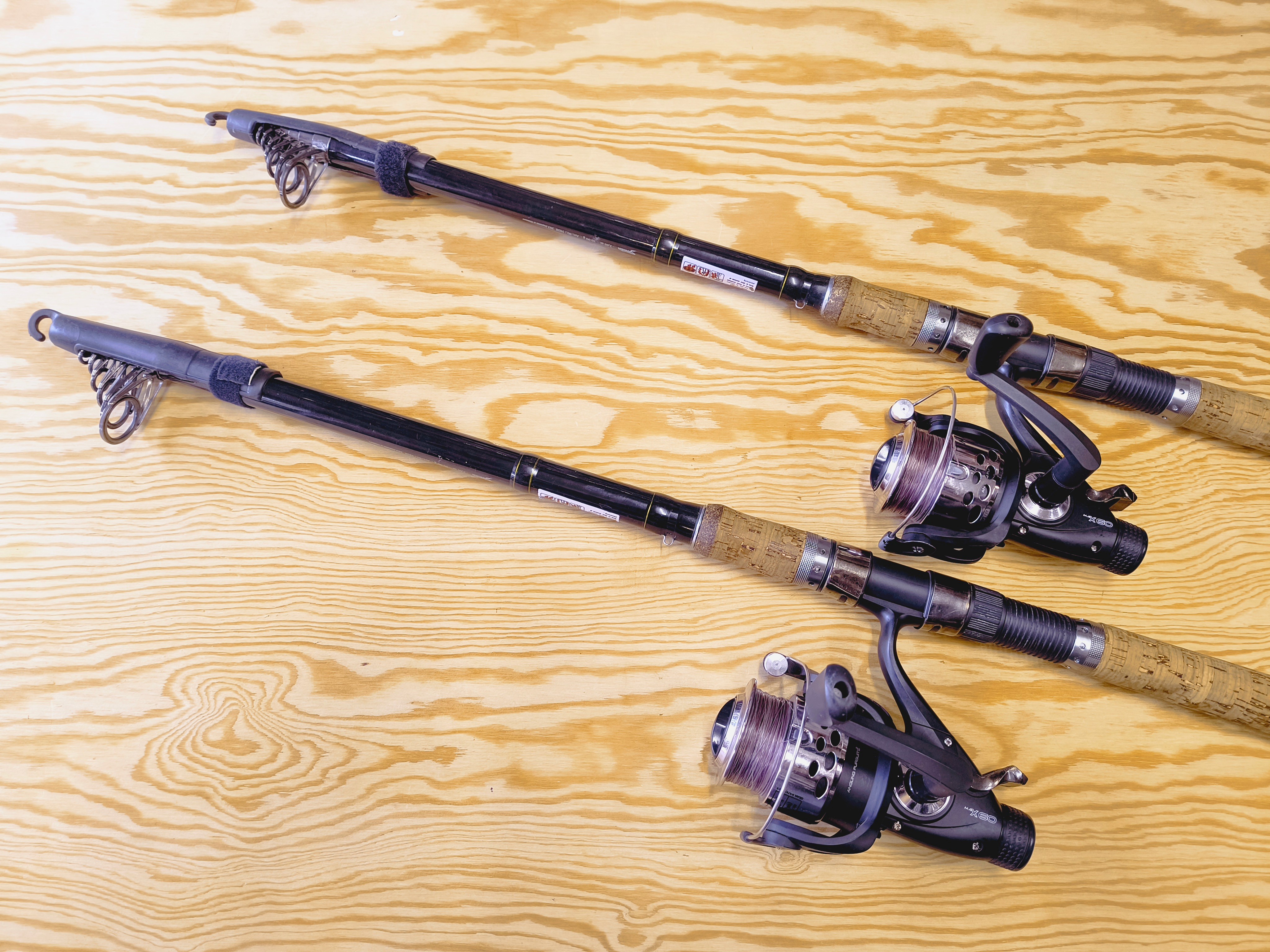 SET 2+2 / TELESKOPICKÉ PRUTY SANGER PRO-T / 3,6 m / 90 G + NAVIJÁKY NGT MAX 6000 BAITRUNNER