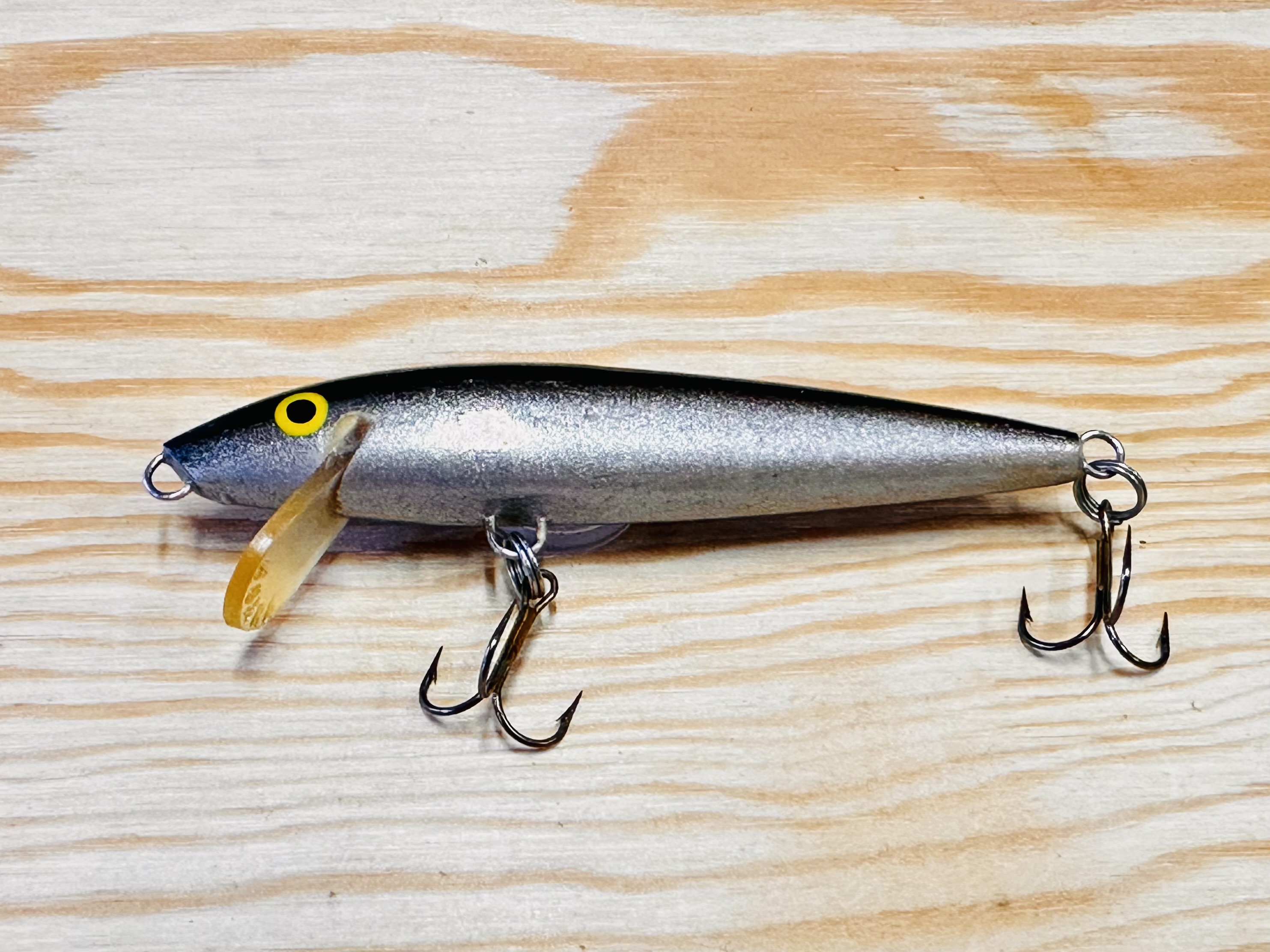 Wobler Agara 8cm / 6g 