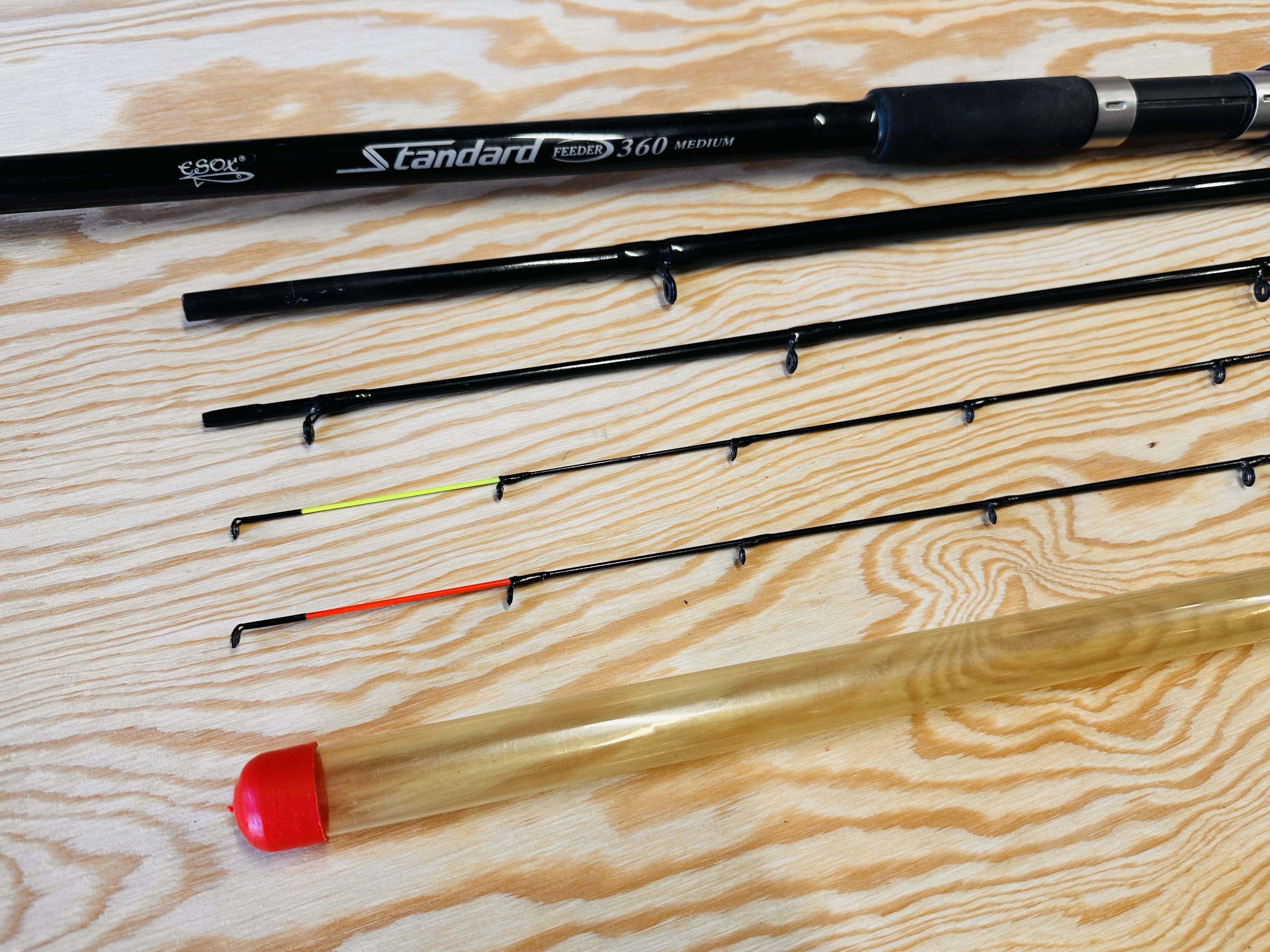 FEEDEROVÝ PRUT ESOX STANDARD MEDIUM 3,6m / 70g