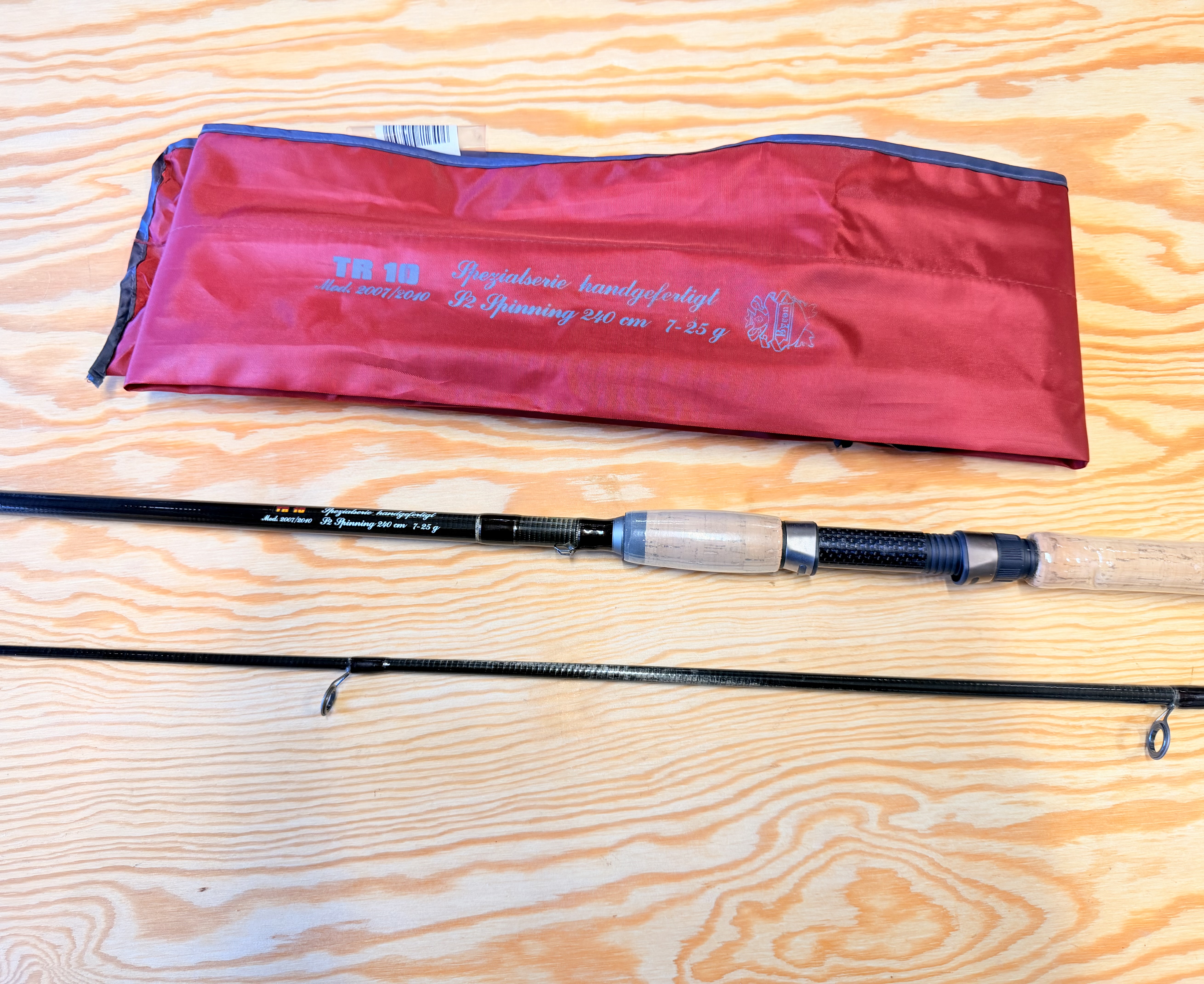 PŘÍVLAČOVÝ PRUT BYRON TR10 SPECIAL S2 SPINNING  / 2,4 m / 7-25 g 