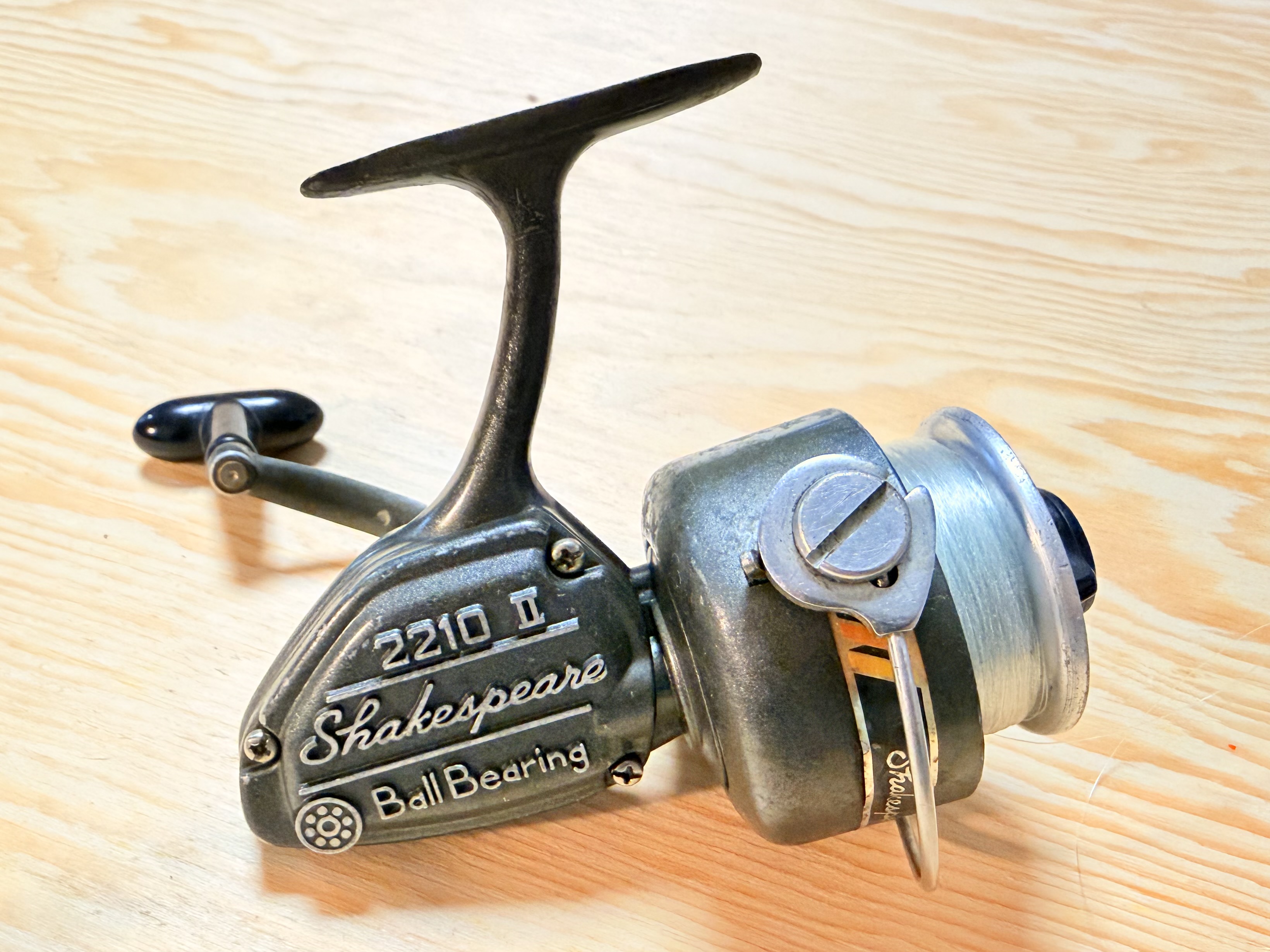 RETRO NAVIJÁK SHAKESPEARE BALL BEARING 2210 II