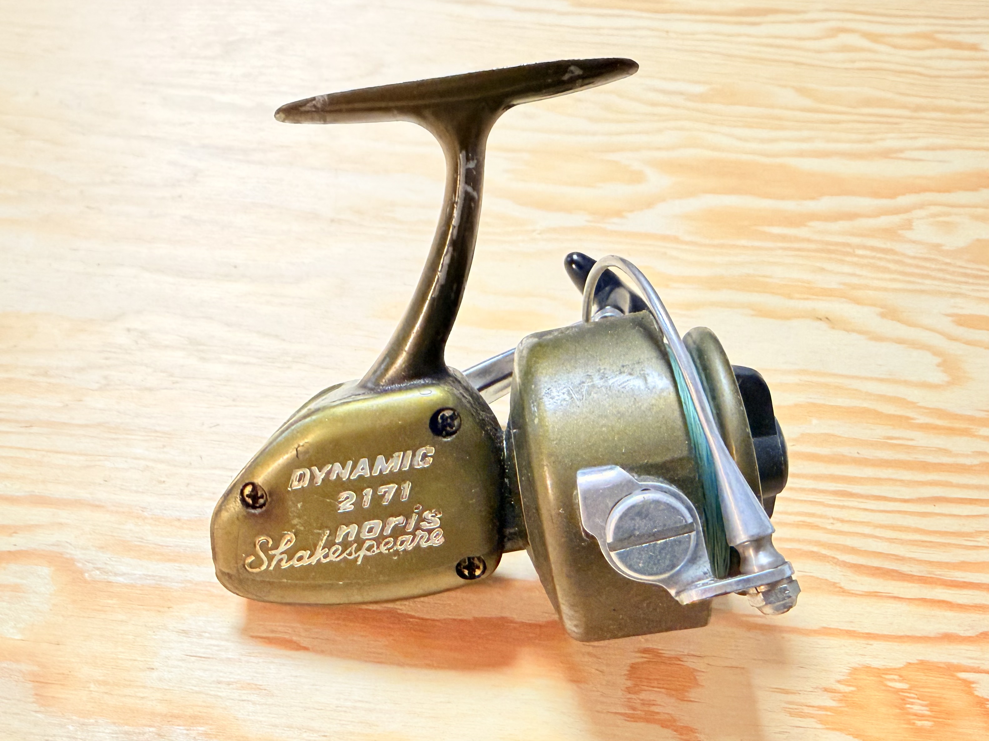 RETRO NAVIJÁK SHAKESPEARE DYNAMIC NORIS 2171