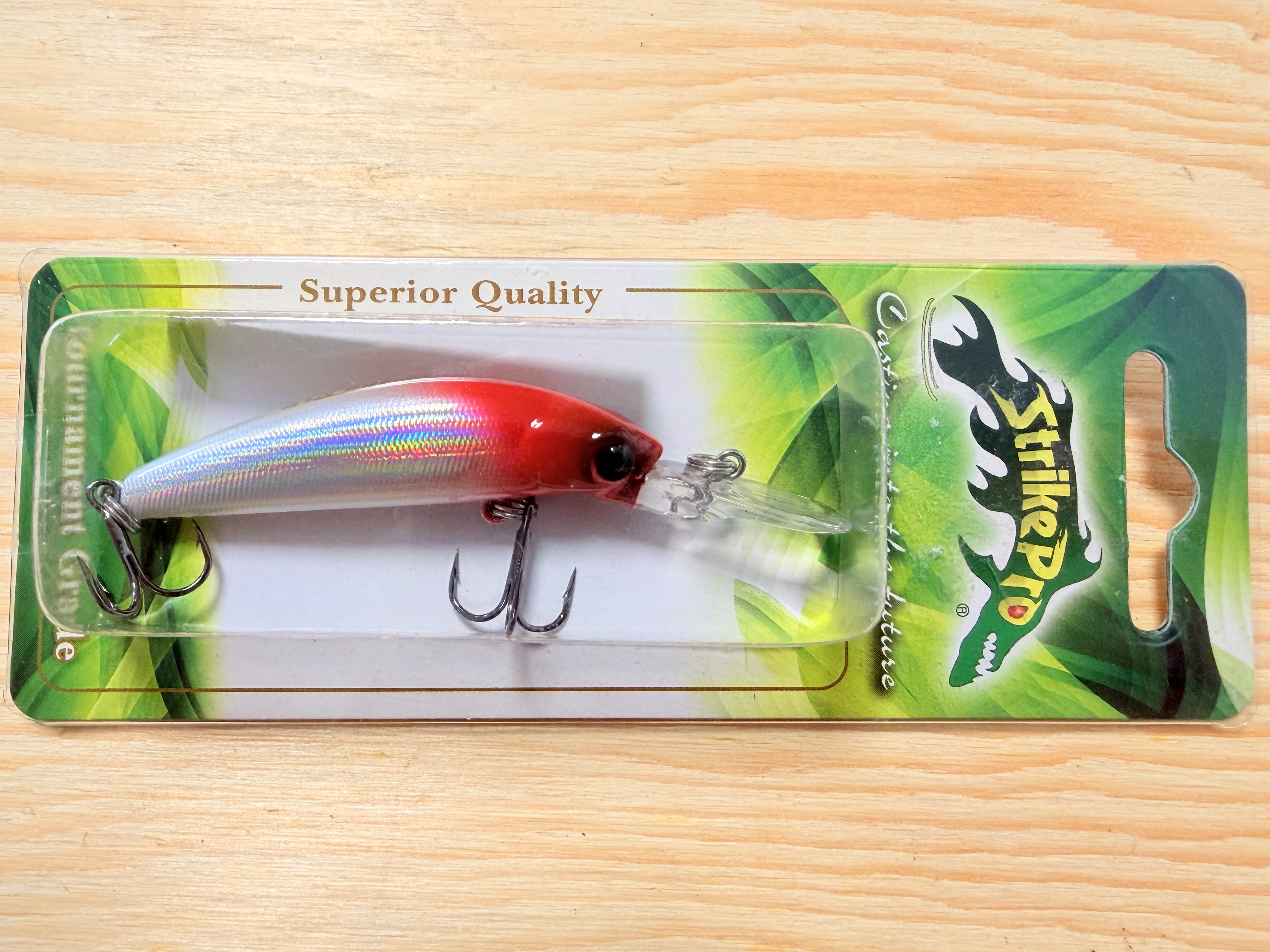 Wobler STRIKE PRO Bass X 55 F / 5,5 cm / 4 g / 022PT
