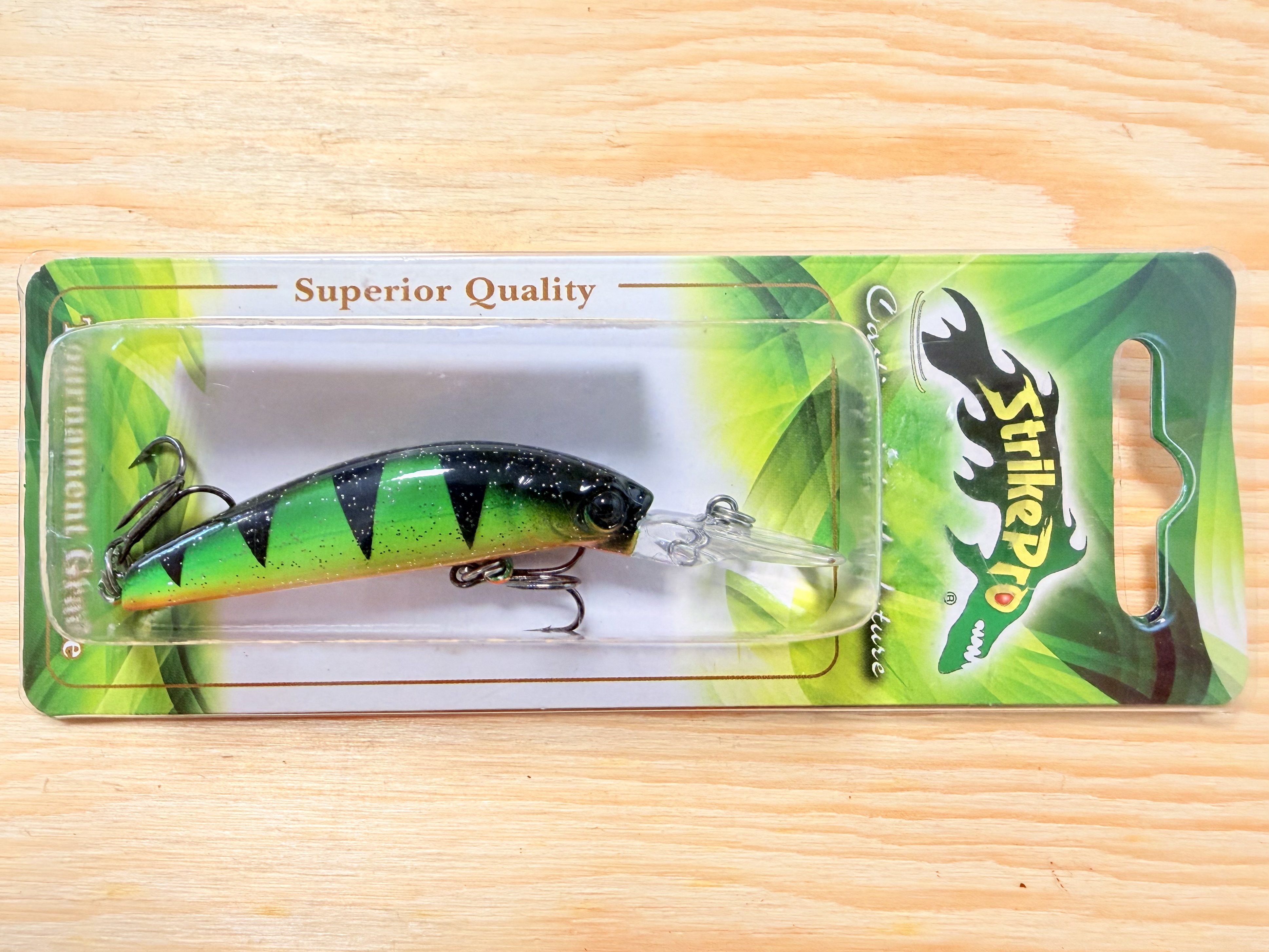 Wobler STRIKE PRO Bass X 55 F / 5,5 cm / 4 g / A09