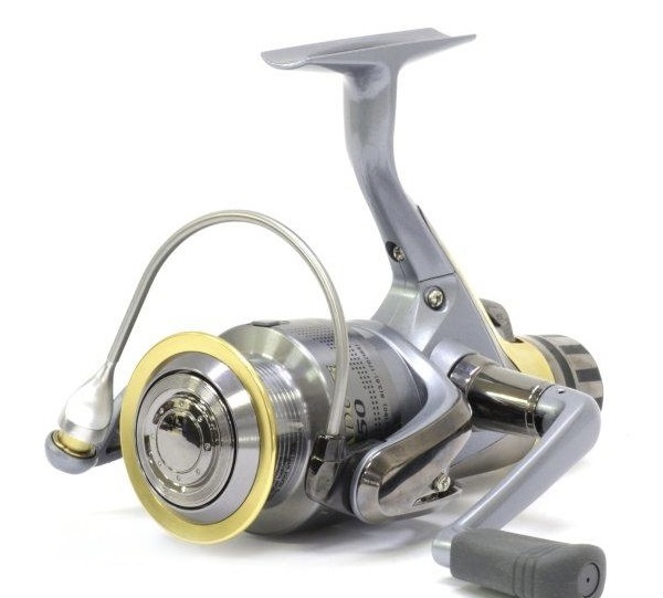 NAVIJÁK DAIWA TORNADO 7i 1550 - AB SE ZADNÍ BRZDOU