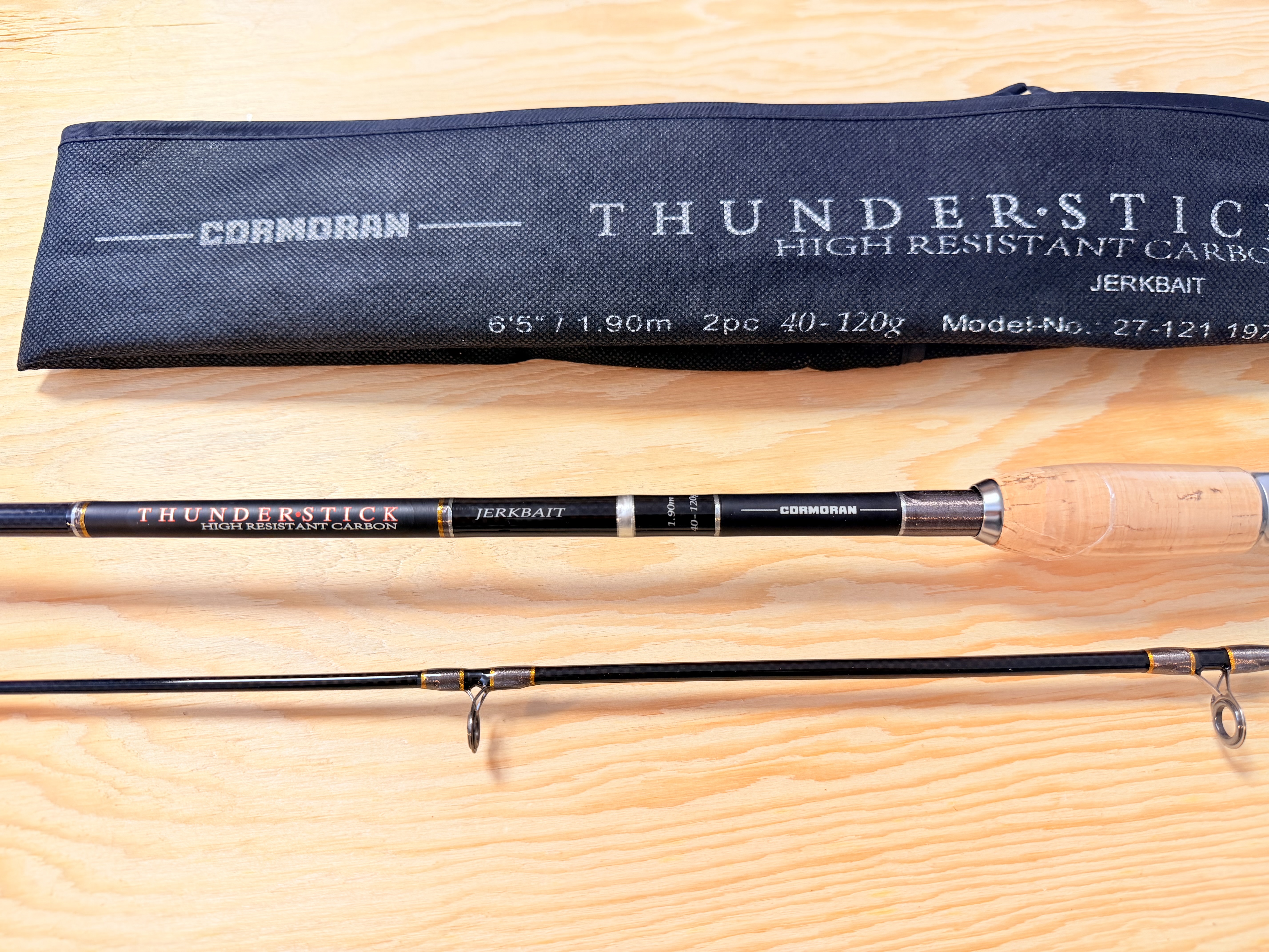 PŘÍVLAČOVÝ PRUT CORMORAN THUNDERSTICK JERKBAIT / 1,90 m / 50-120 g 