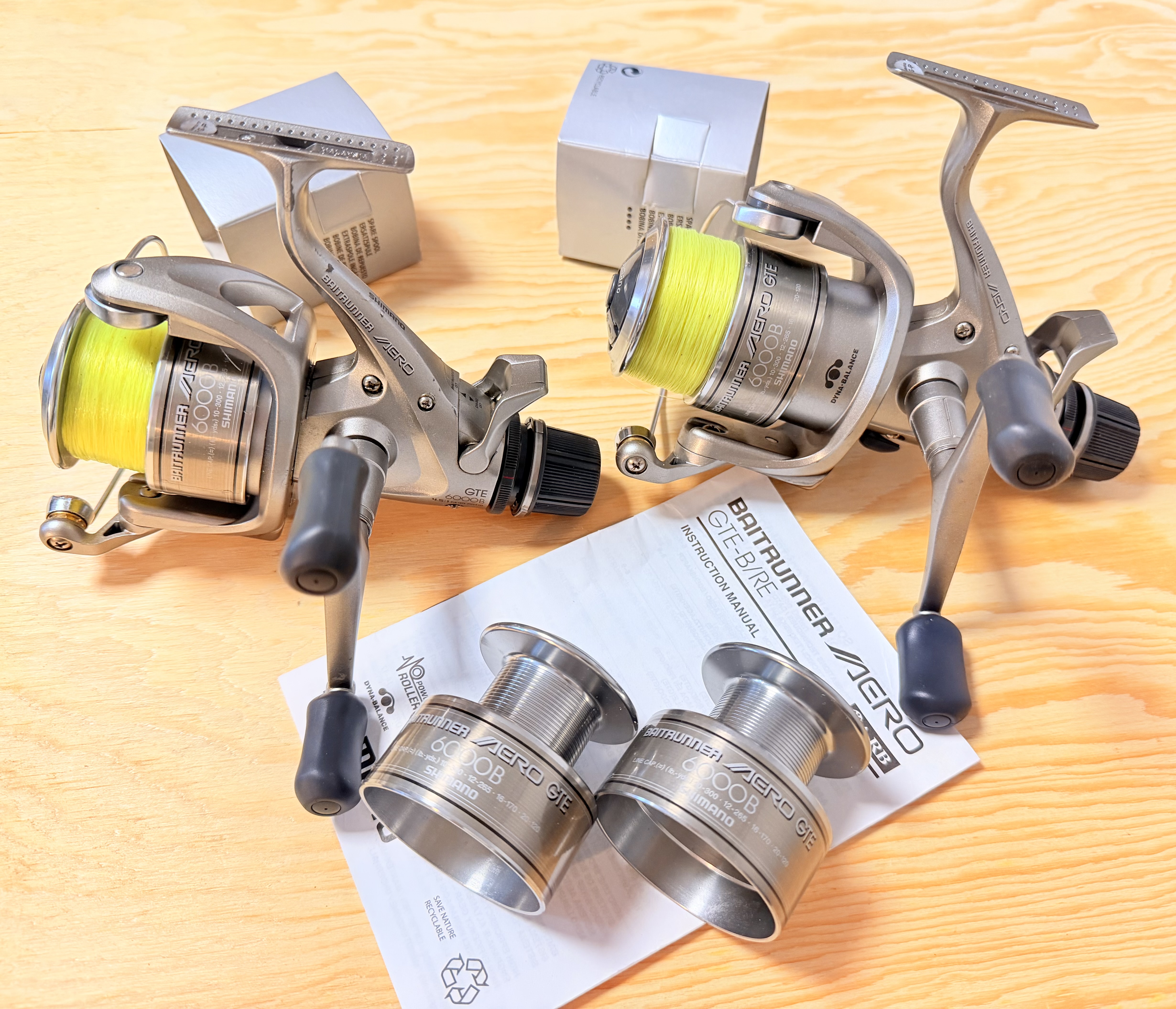 2 NAVIJÁKY SHIMANO BAITRUNNER AERO GTE 6000 B