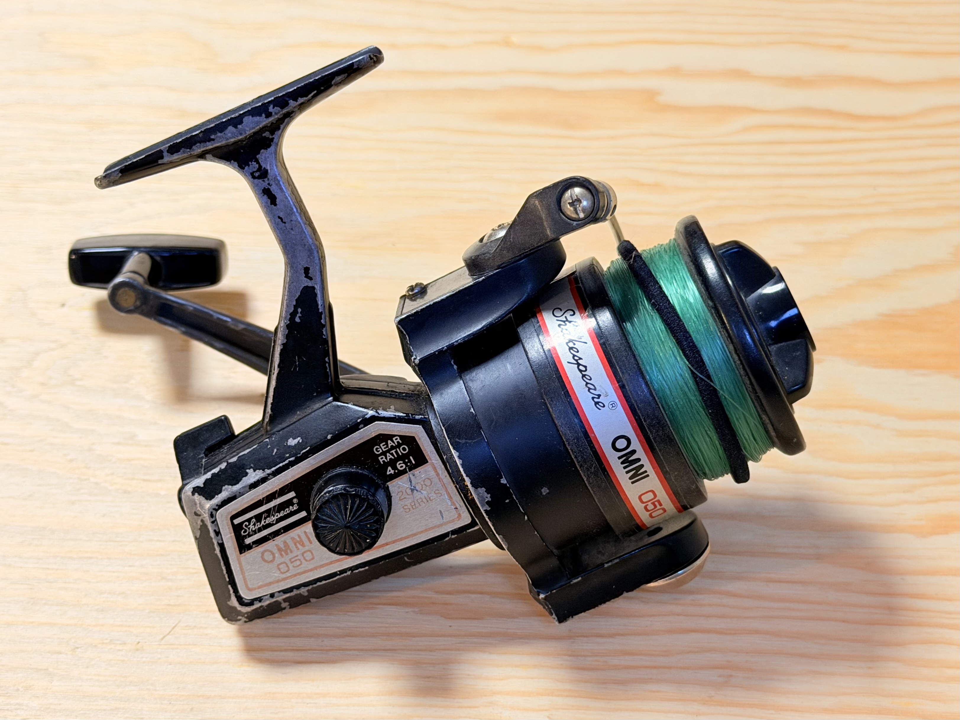  RETRO NAVIJÁK SHAKESPEARE OMNI 050