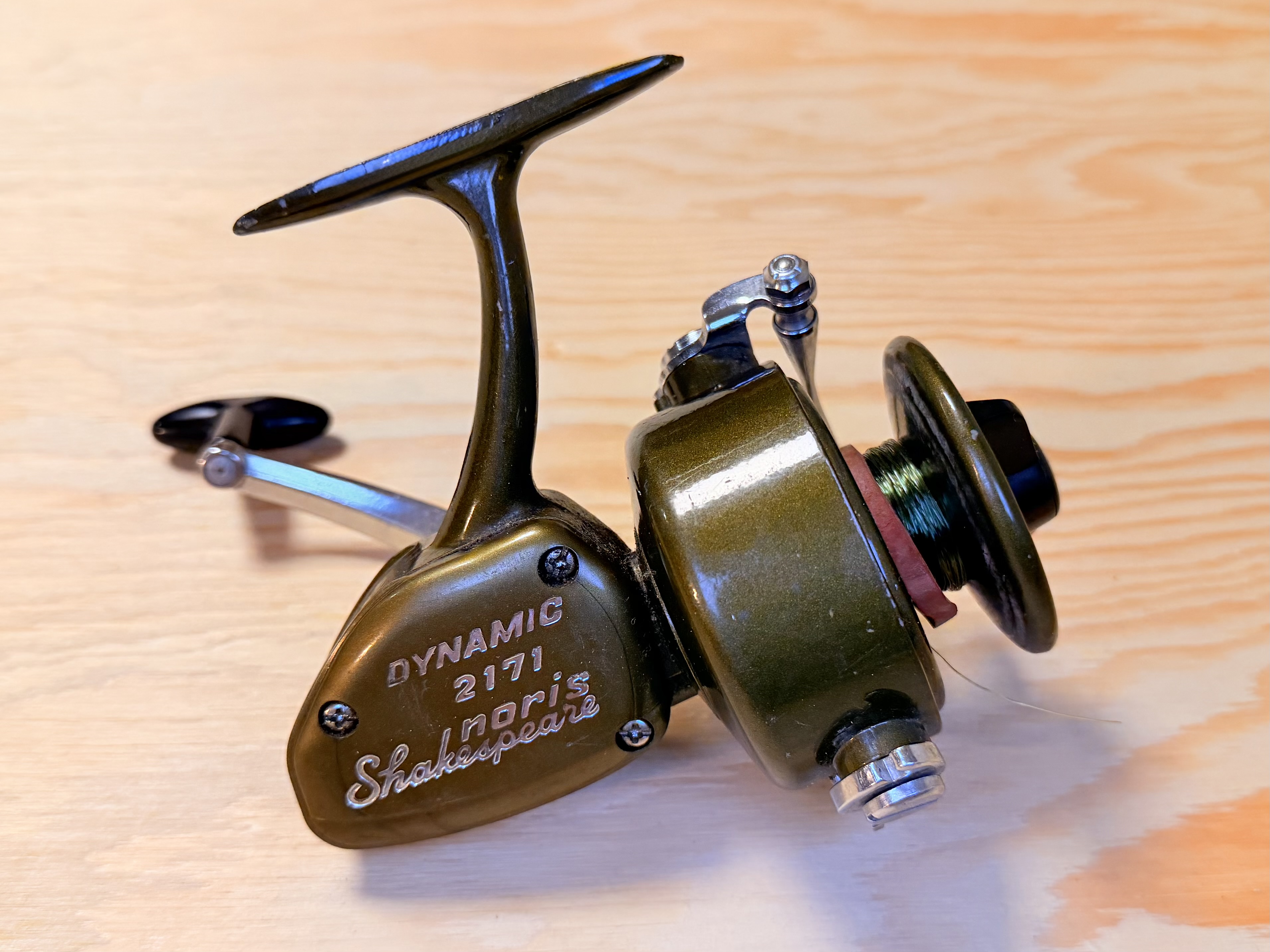  RETRO NAVIJÁK SHAKESPEARE DYNAMIC NORIS 2171