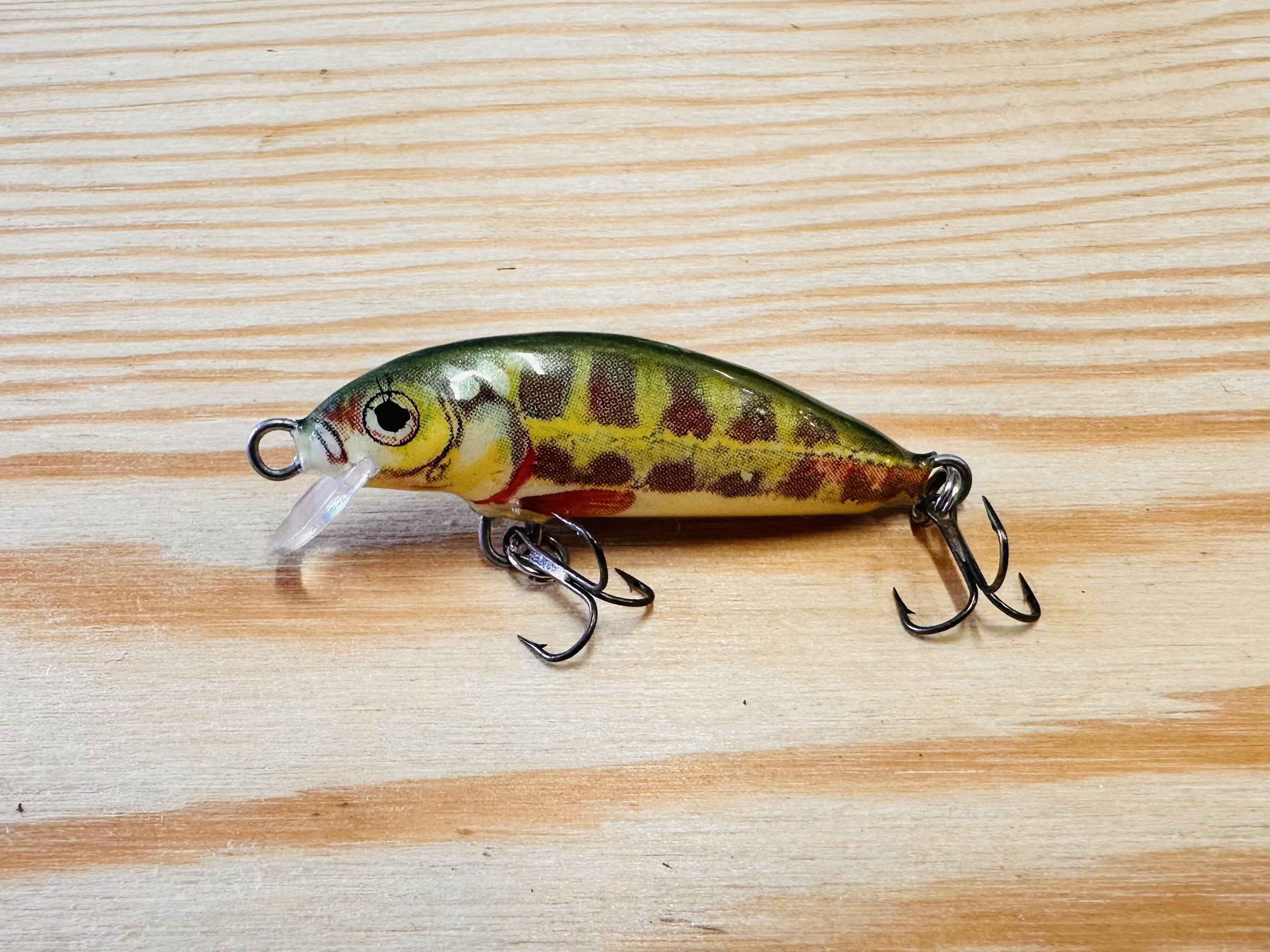 Wobler DORADO Invader 4 cm / 2,2 g 