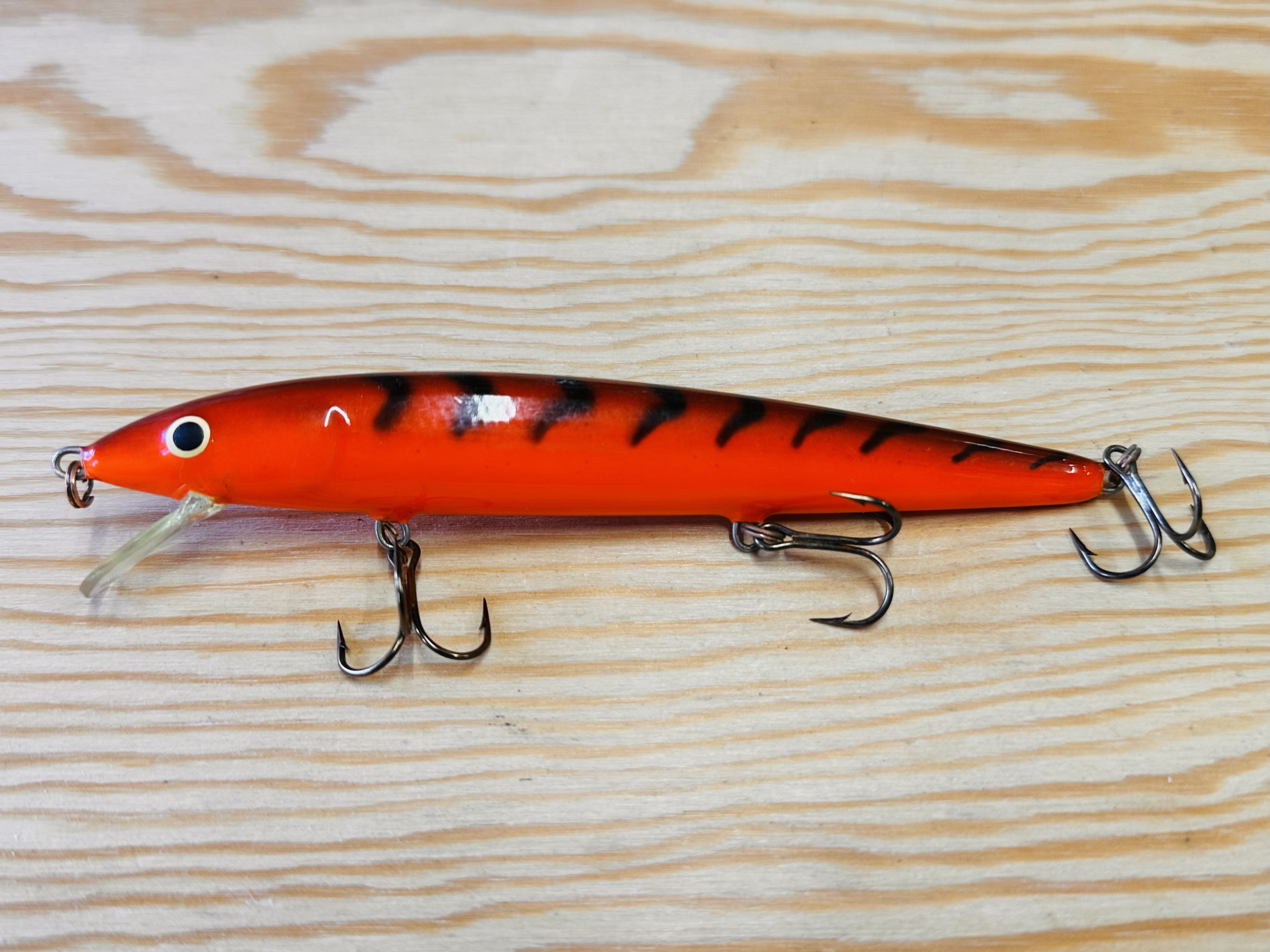 Wobler RAPALA Husky Jerk OCW Ireland 14 cm 