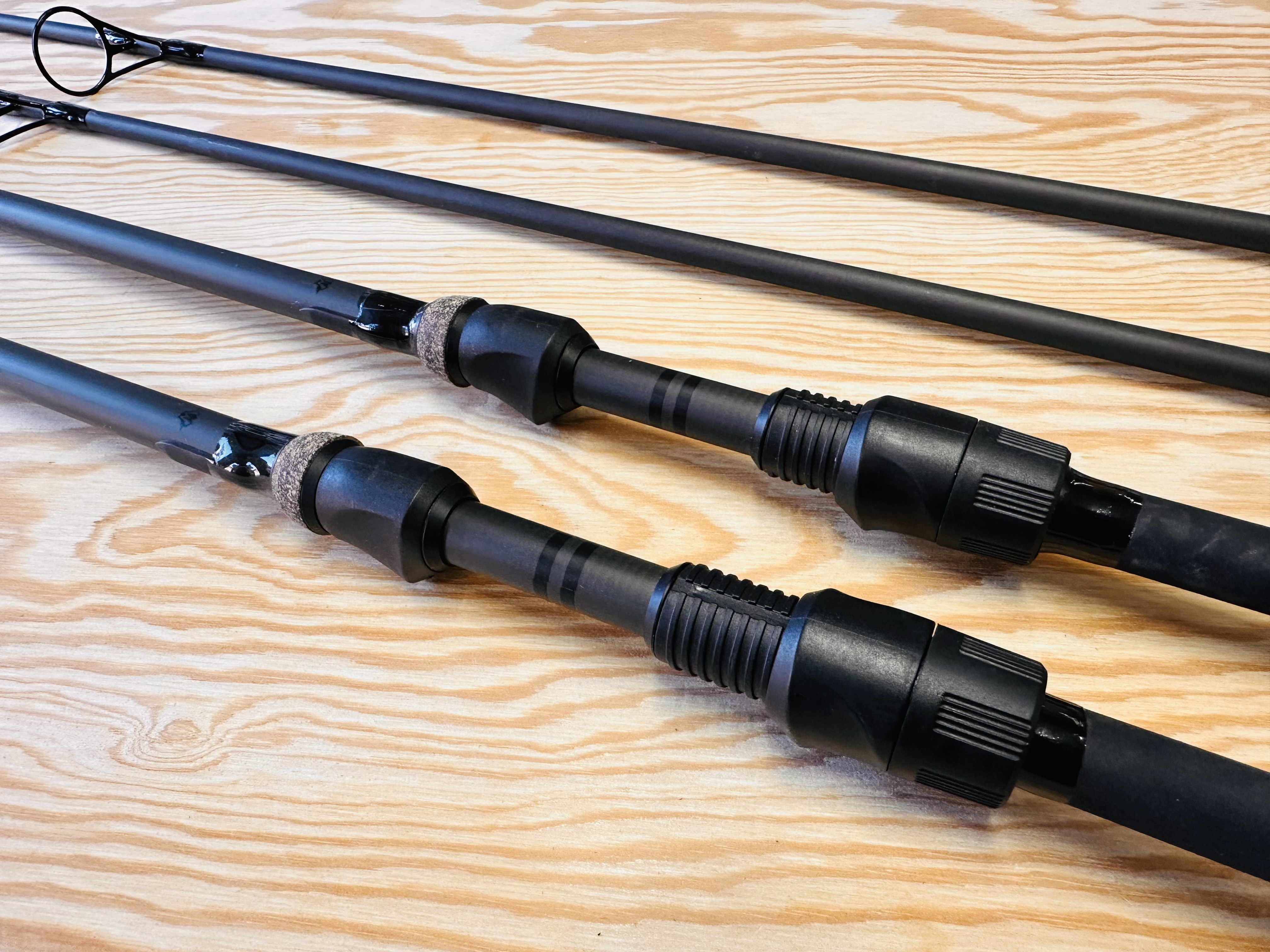 2 Kaprové Pruty MIKADO Noctis 3,9 m / 3,25 lb 