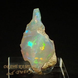 Drahý opál z Etiopie  22x11mm