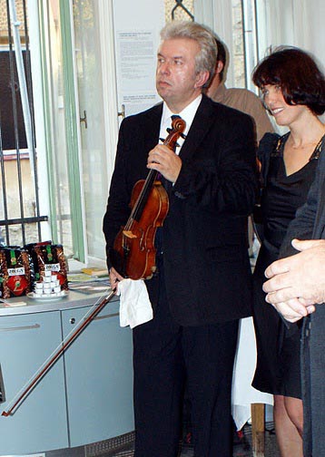 Maestro Jaroslav Svěcený a kurátorka výstavy paní Dagmar Havlíčková
