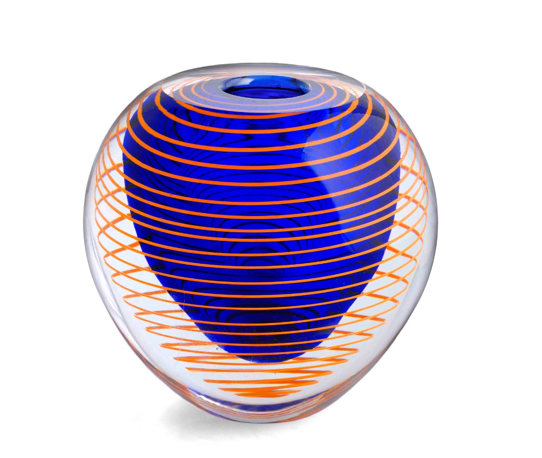 A 1990s ovoid cased vase, designed by Stanislav Libenský in 1977, pattern number 7713, 6in (15cm) high.  